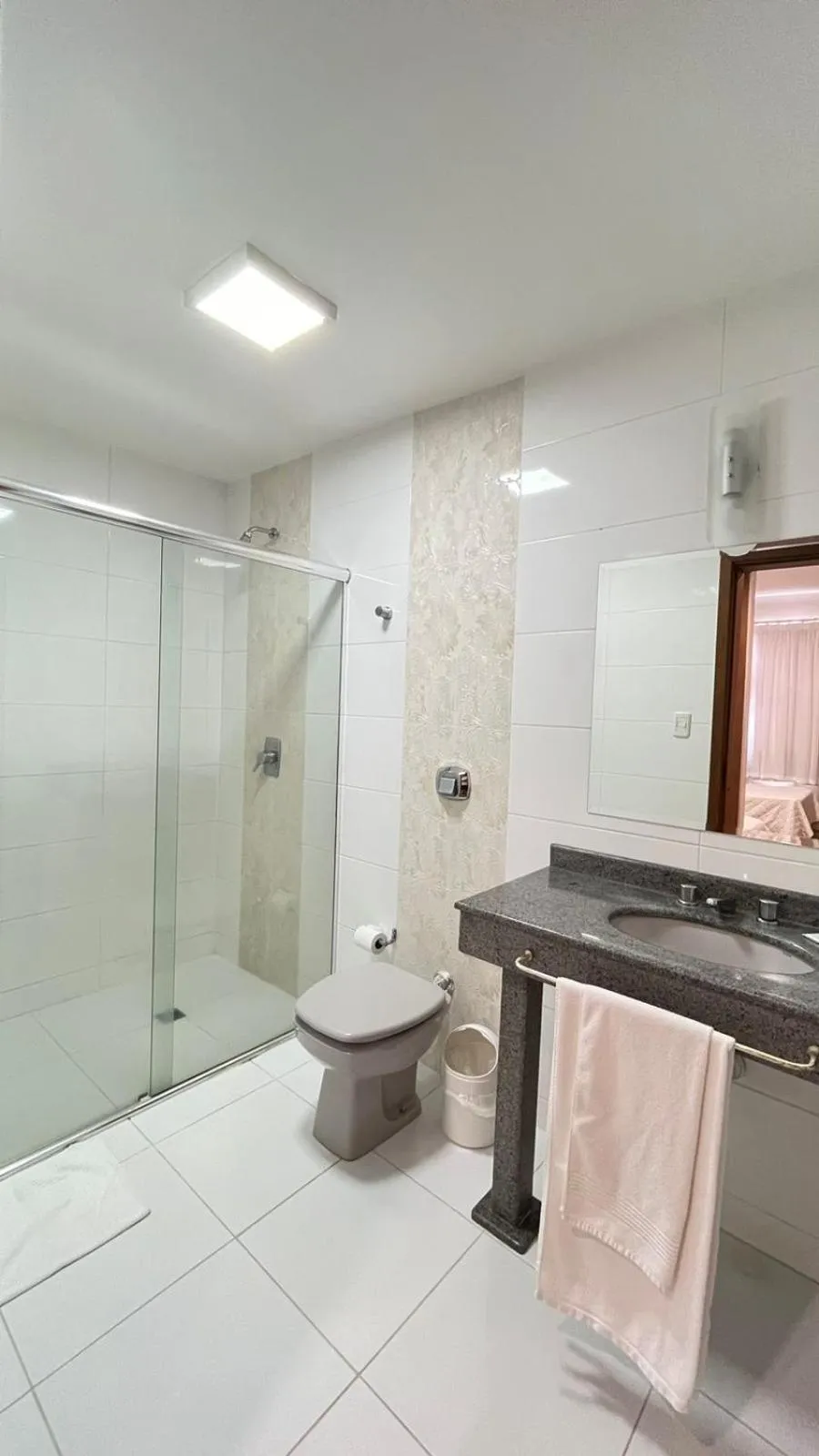 Bathroom in Regente Hotel