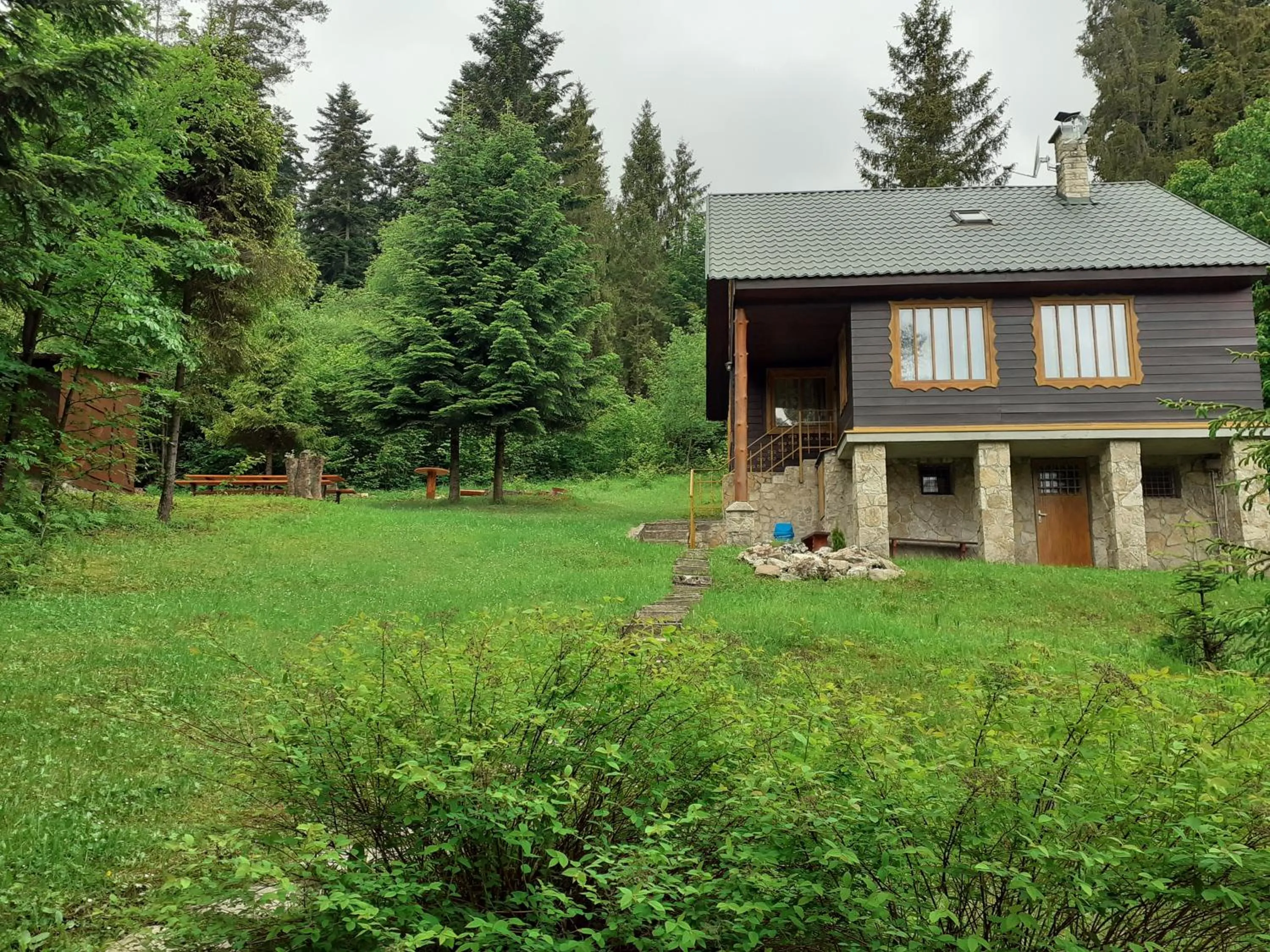 Property building in Chata FORESTINA