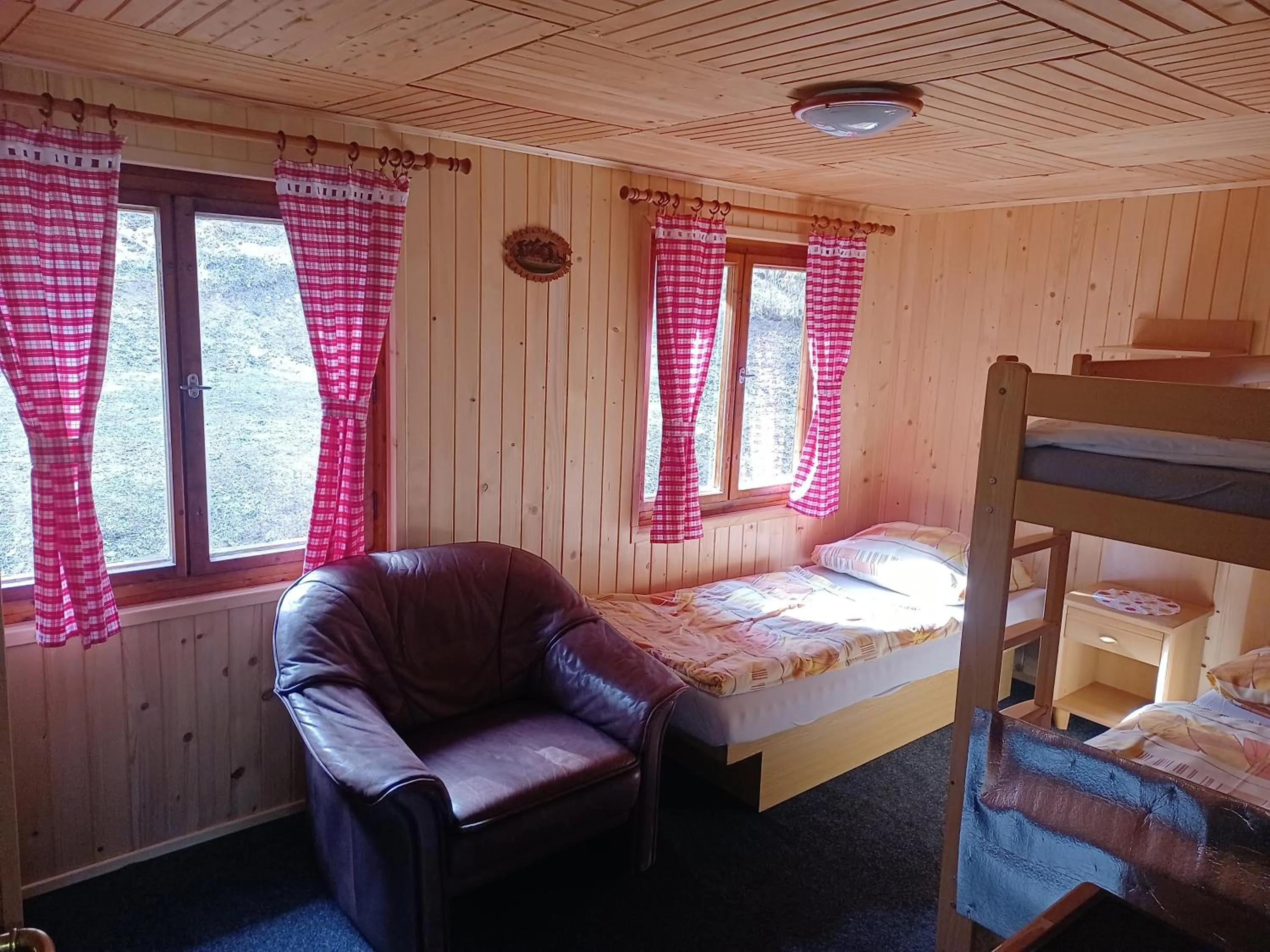 Decorative detail, Bed in Chata FORESTINA