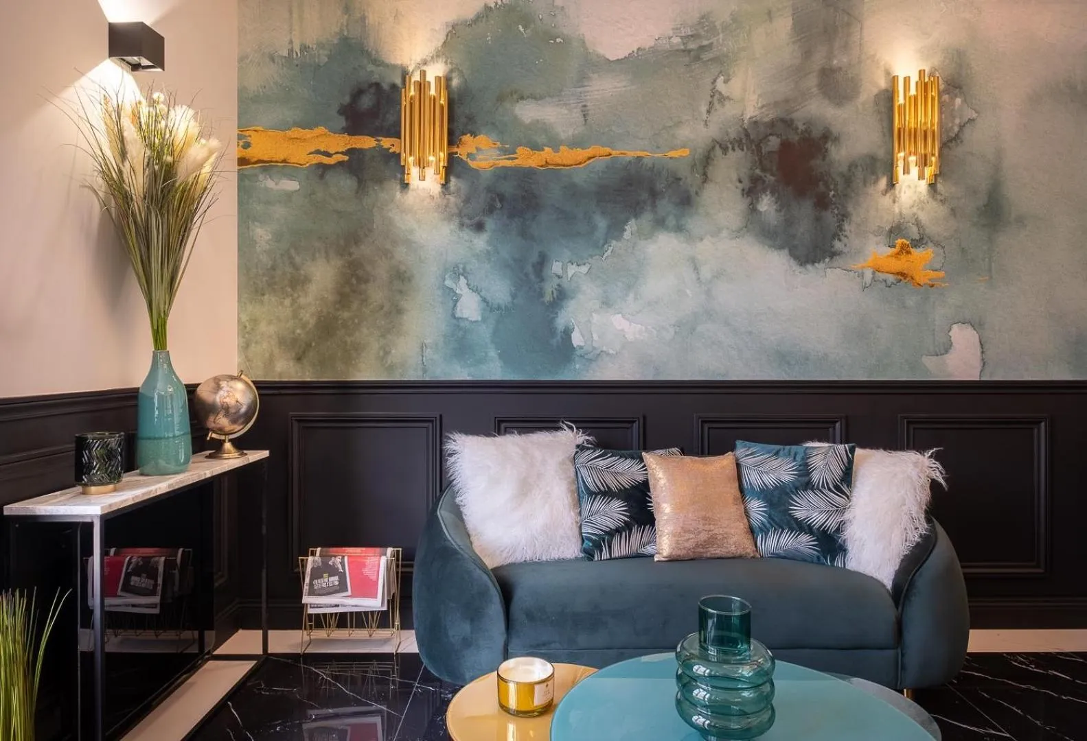 Lobby or reception in Mijo's Appartements Hôtel