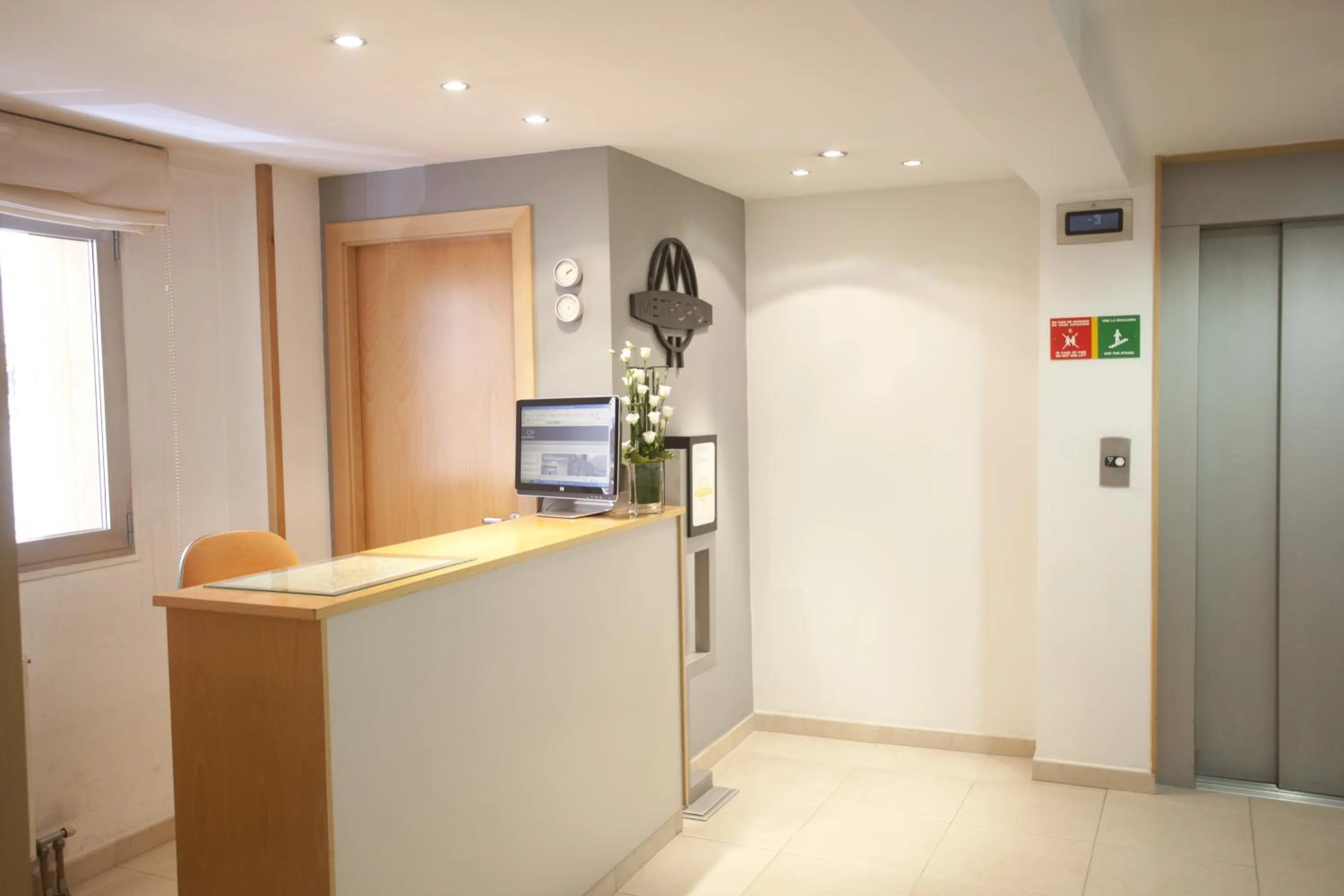 Lobby or reception in Hotel Metropol by Carris