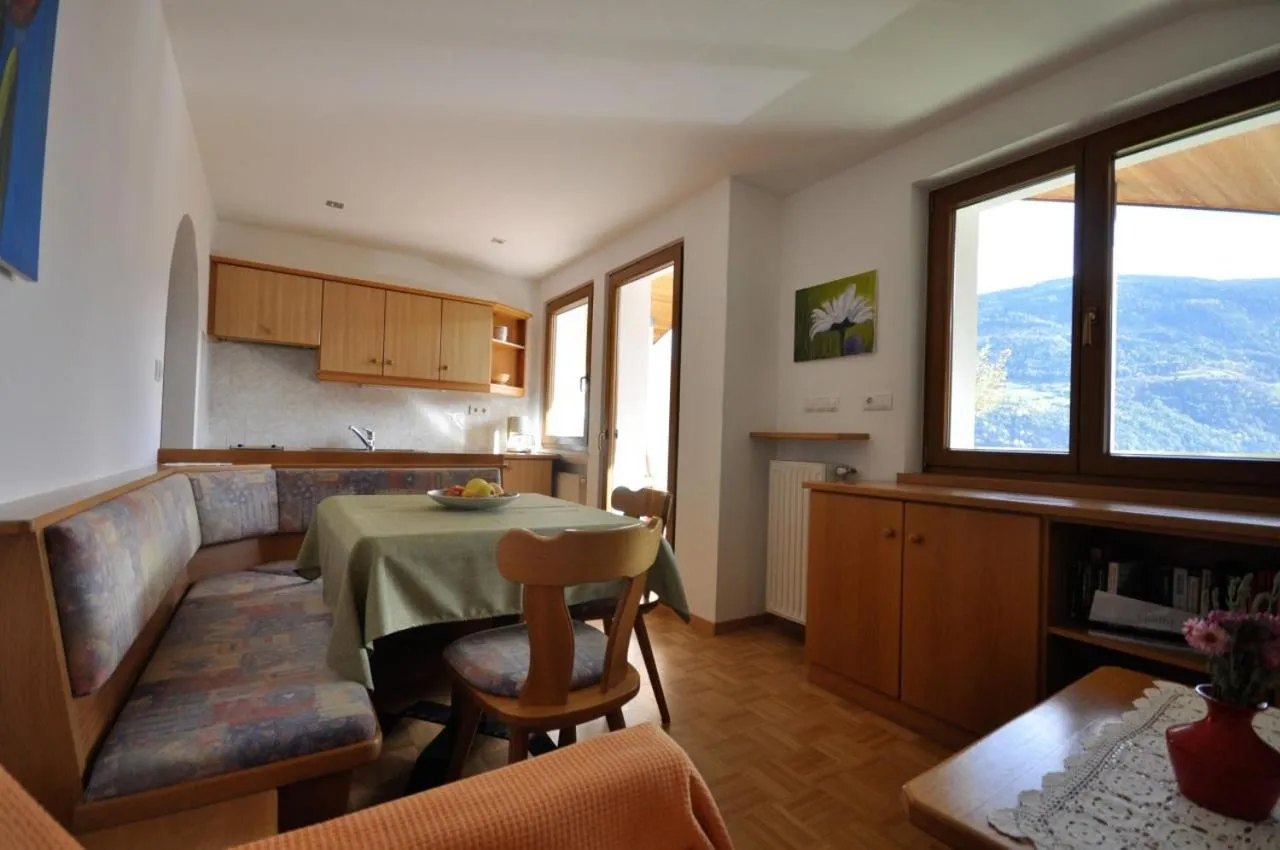 Kitchen or kitchenette in Residence Sonnenburger - Biobauernhof - Azienda agricola biologica