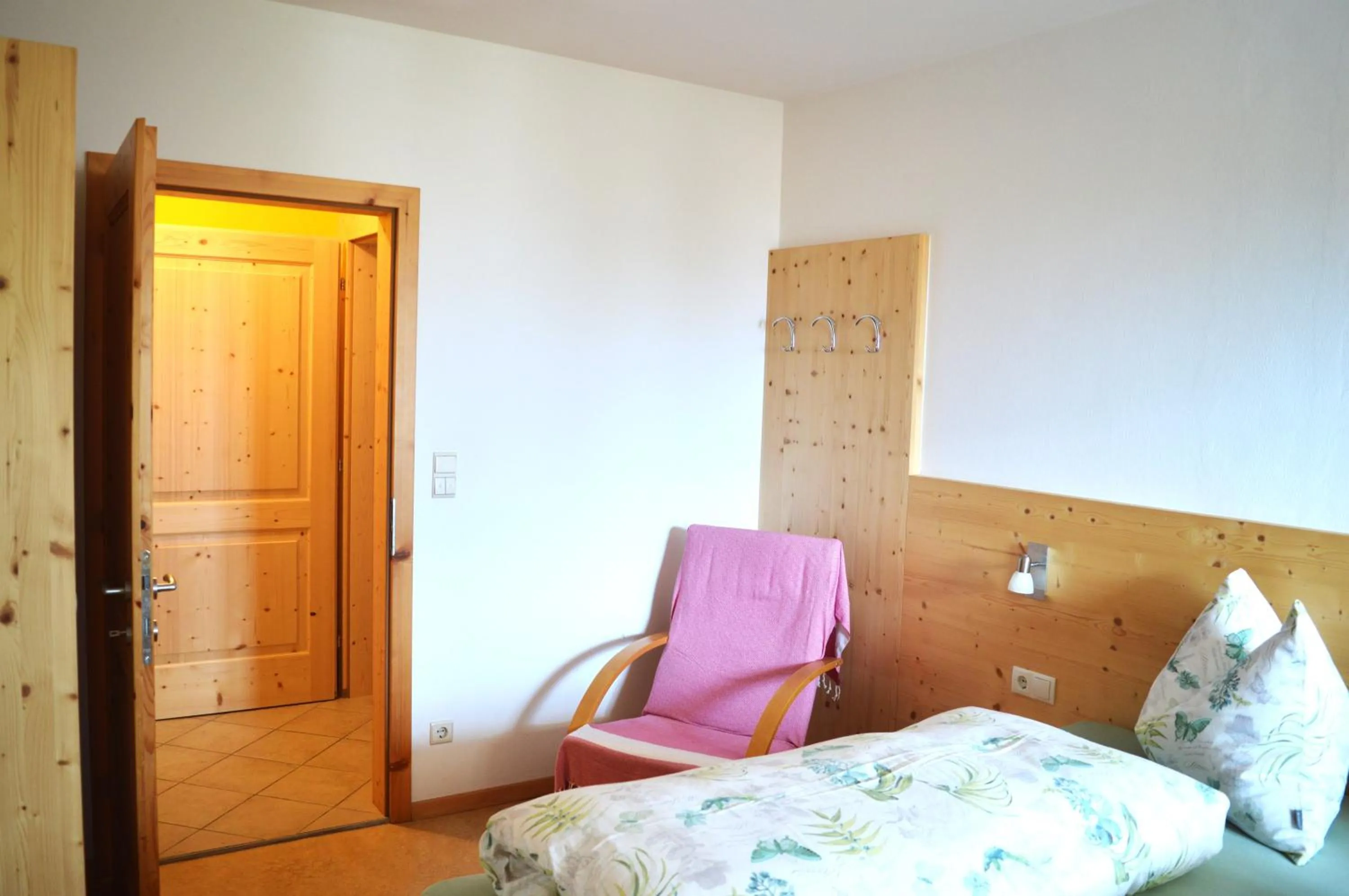 Bedroom, Bed in Residence Sonnenburger - Biobauernhof - Azienda agricola biologica