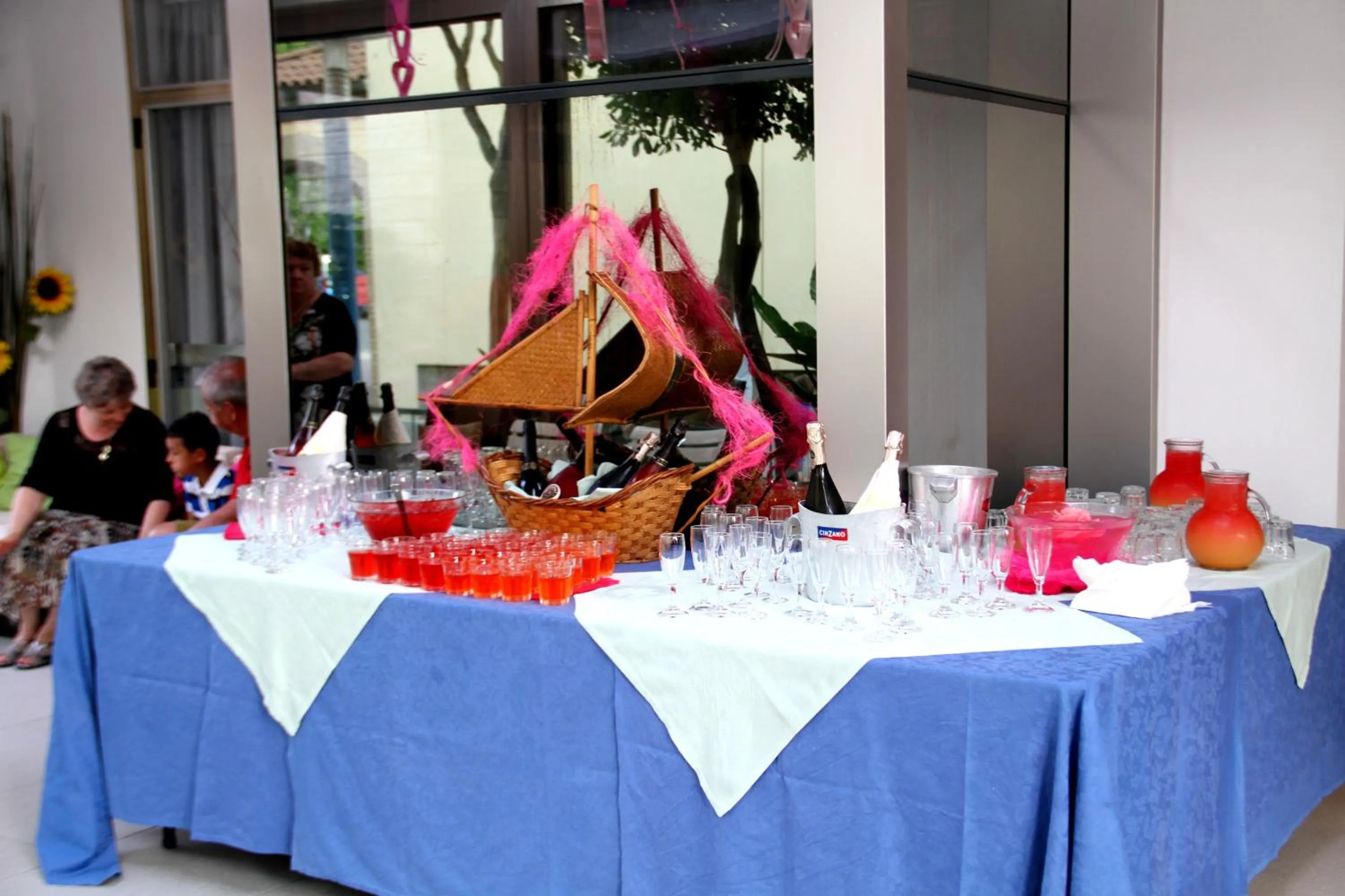 Alcoholic drinks in Hotel Capri