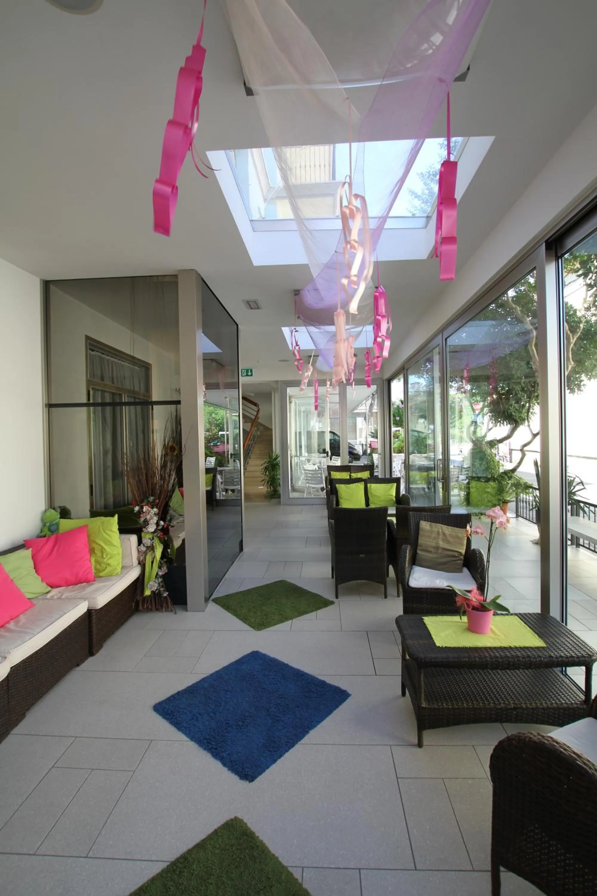 Lounge or bar in Hotel Capri