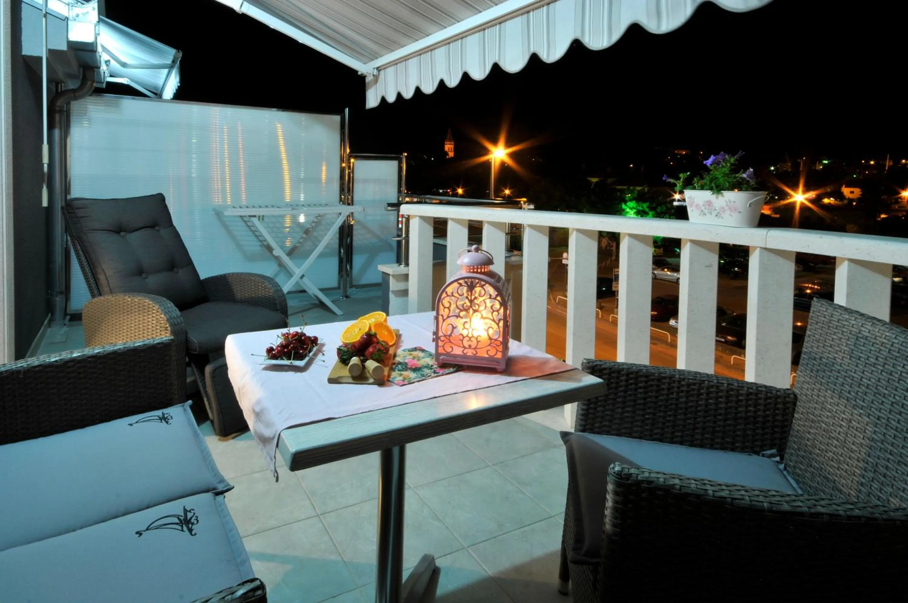 Balcony/Terrace in Apartments & Rooms Villa Maslina