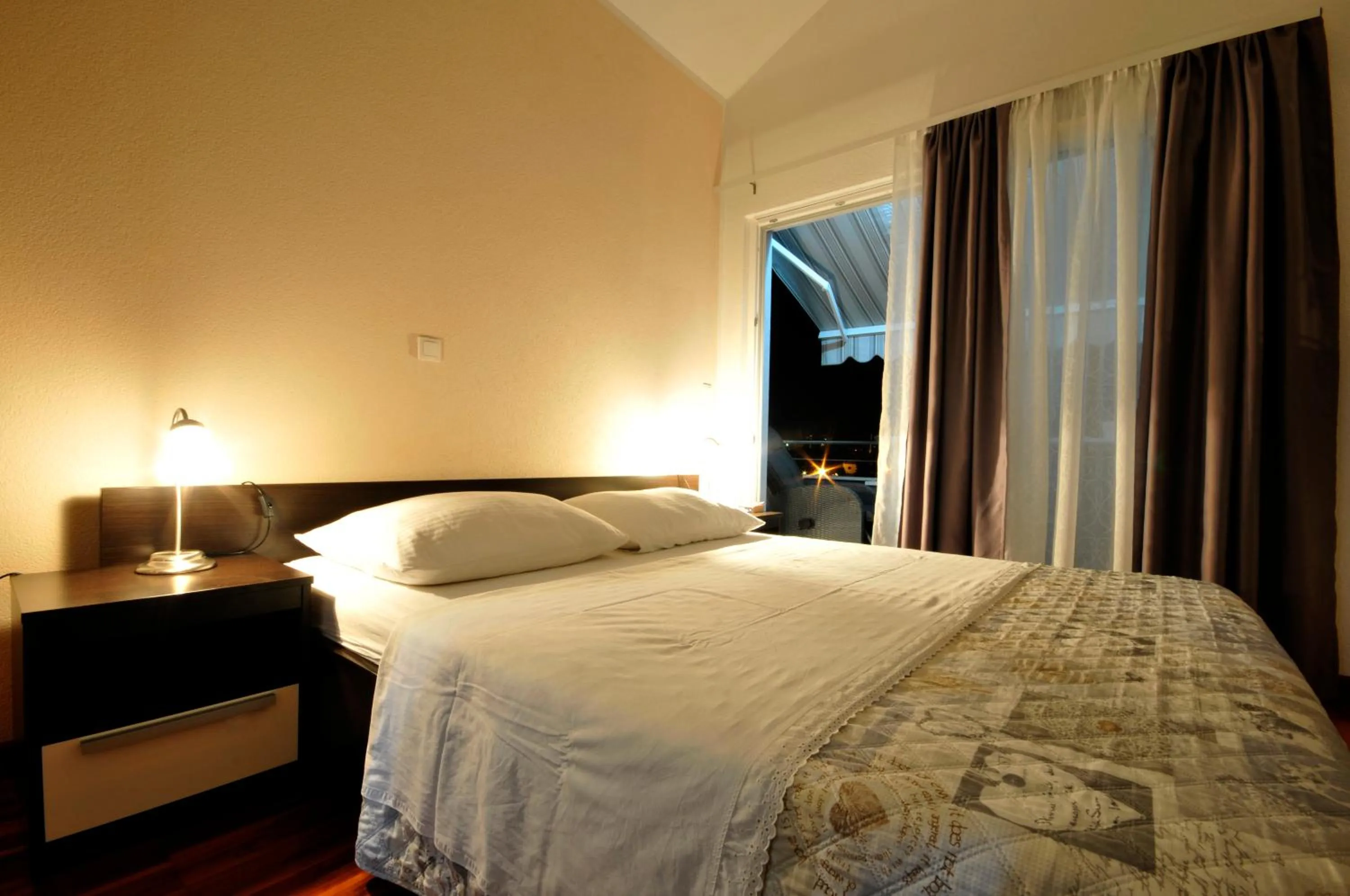 Bedroom in Apartments & Rooms Villa Maslina