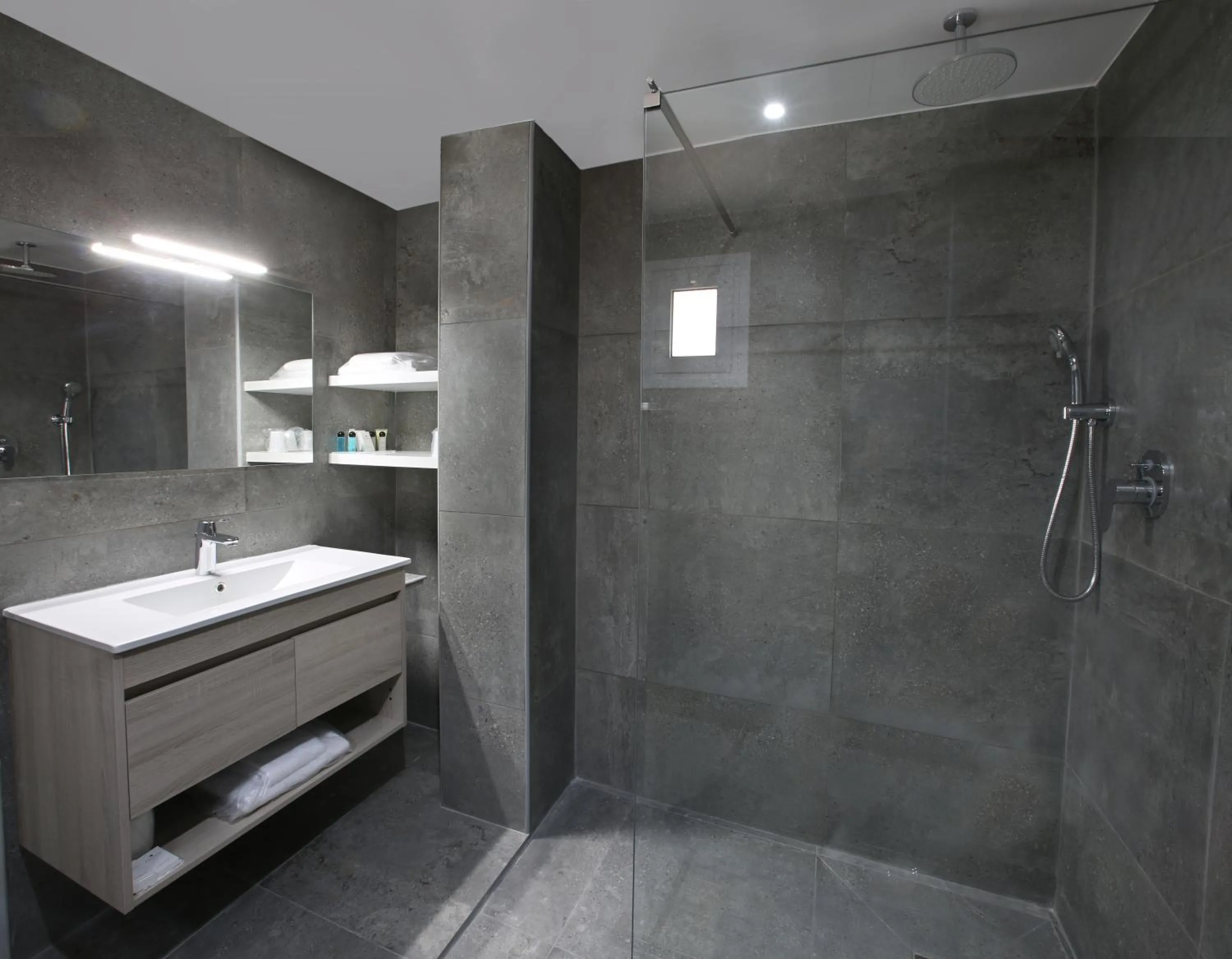 Bathroom in Centrum Hotel - City Center