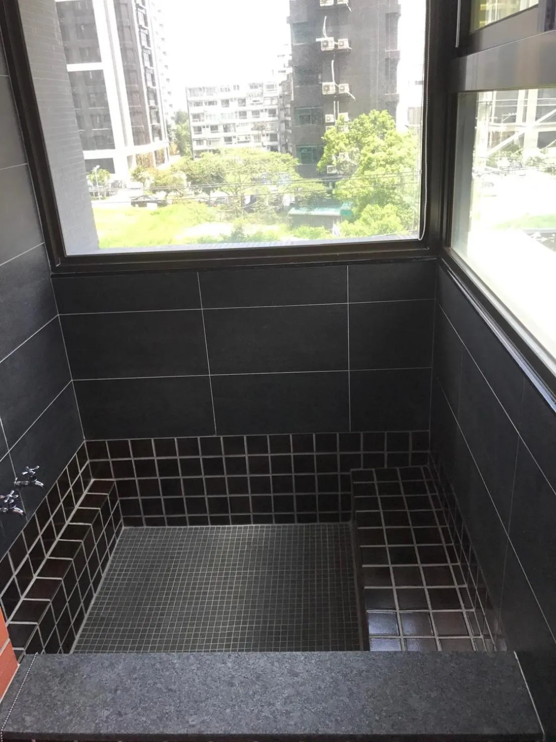 Ruo Shui Hotspring Hotel