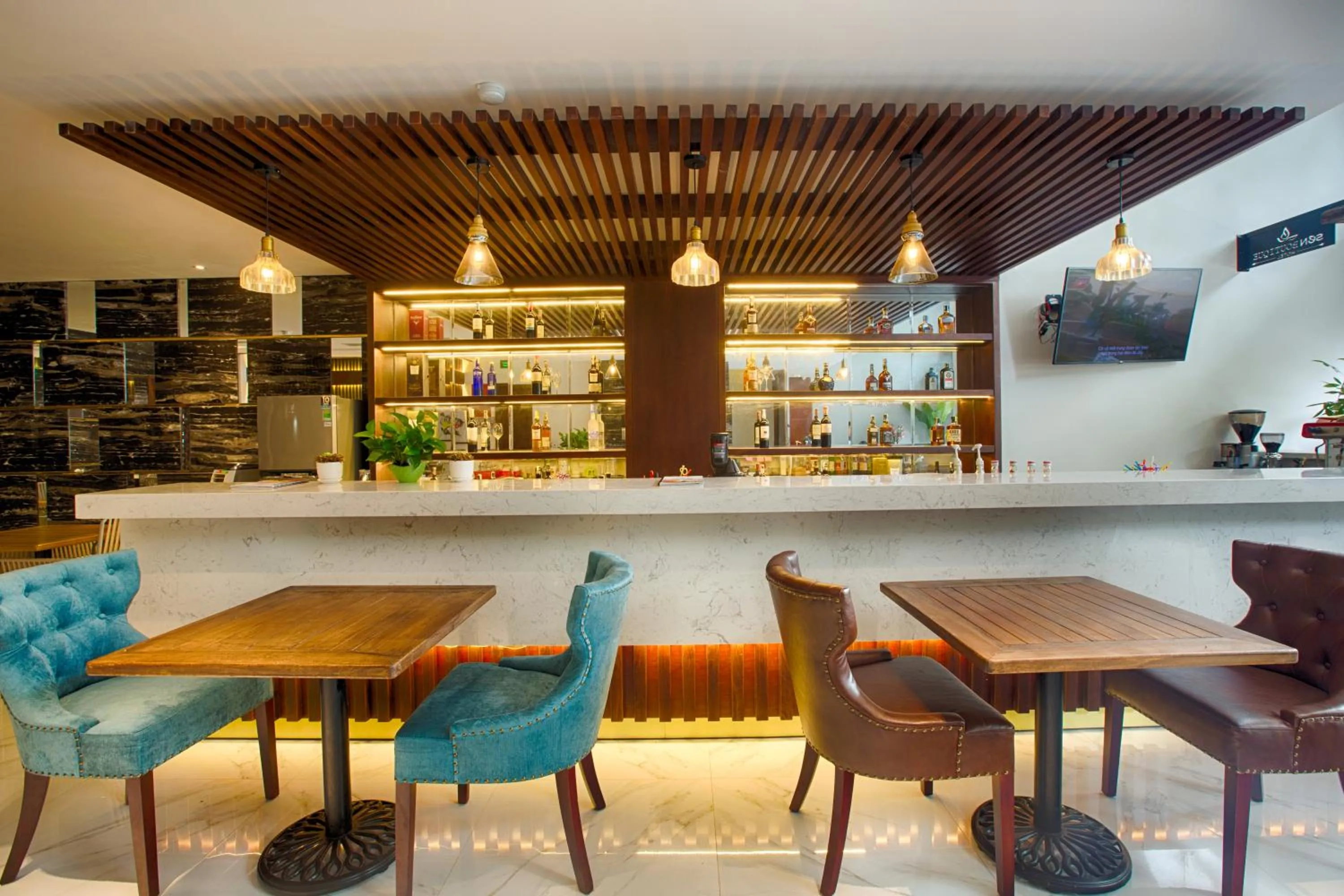 Restaurant/places to eat in Sen Boutique Hotel