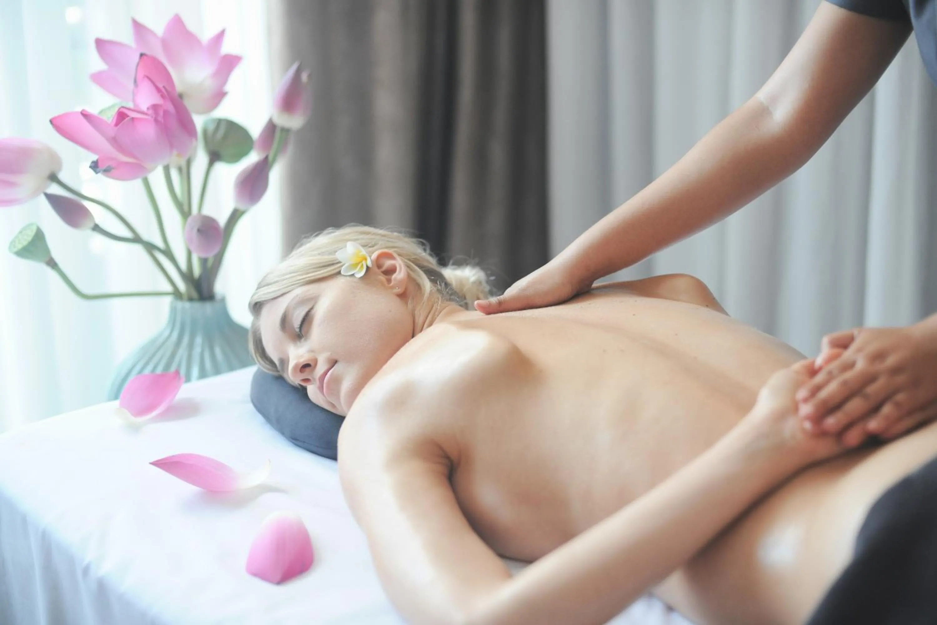 Massage in Sen Boutique Hotel