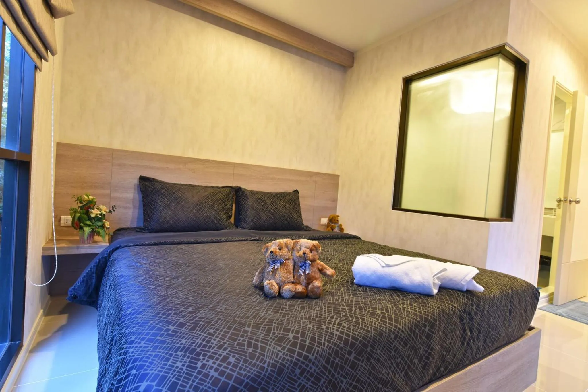 Property building in LUMPINI PARK BEACH CHA-AM (SEA VIEW) A01/207