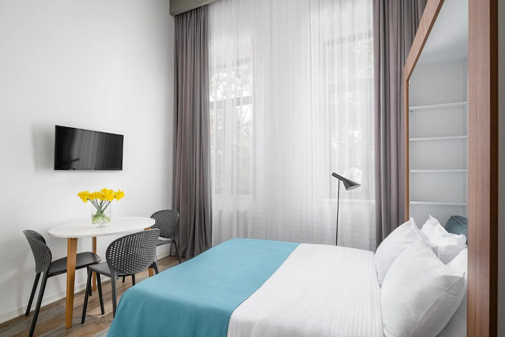 TV and multimedia, Bed in Mariinsky Boutique Hotel