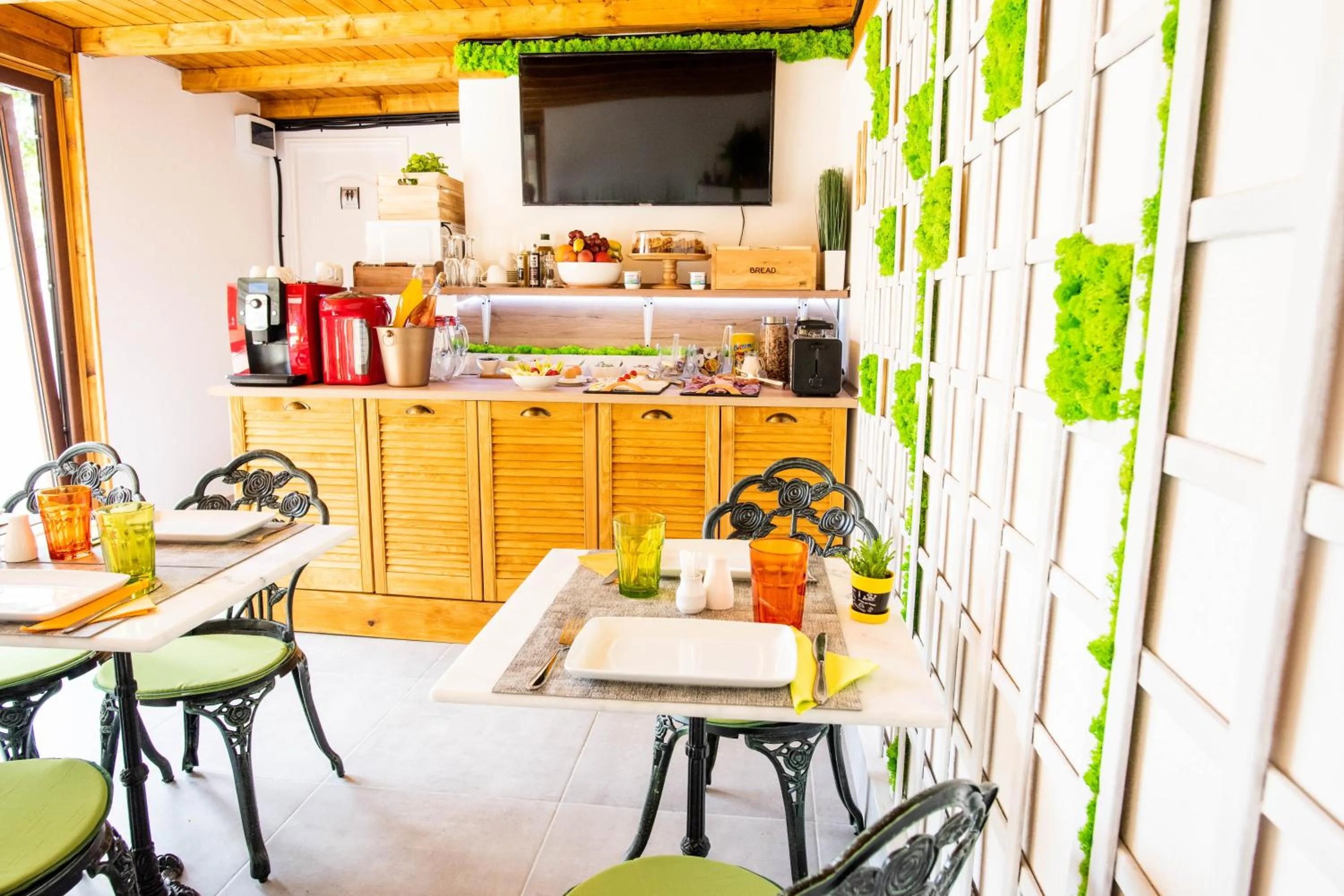 Breakfast in Casa Moritz