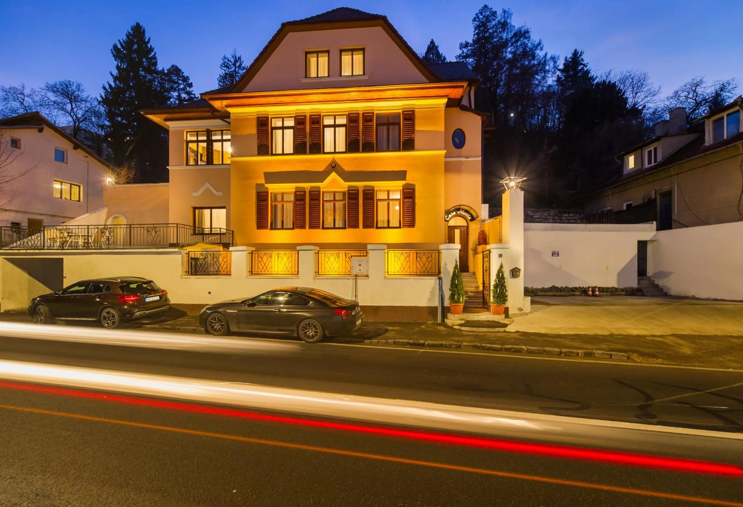 Property building in Casa Moritz