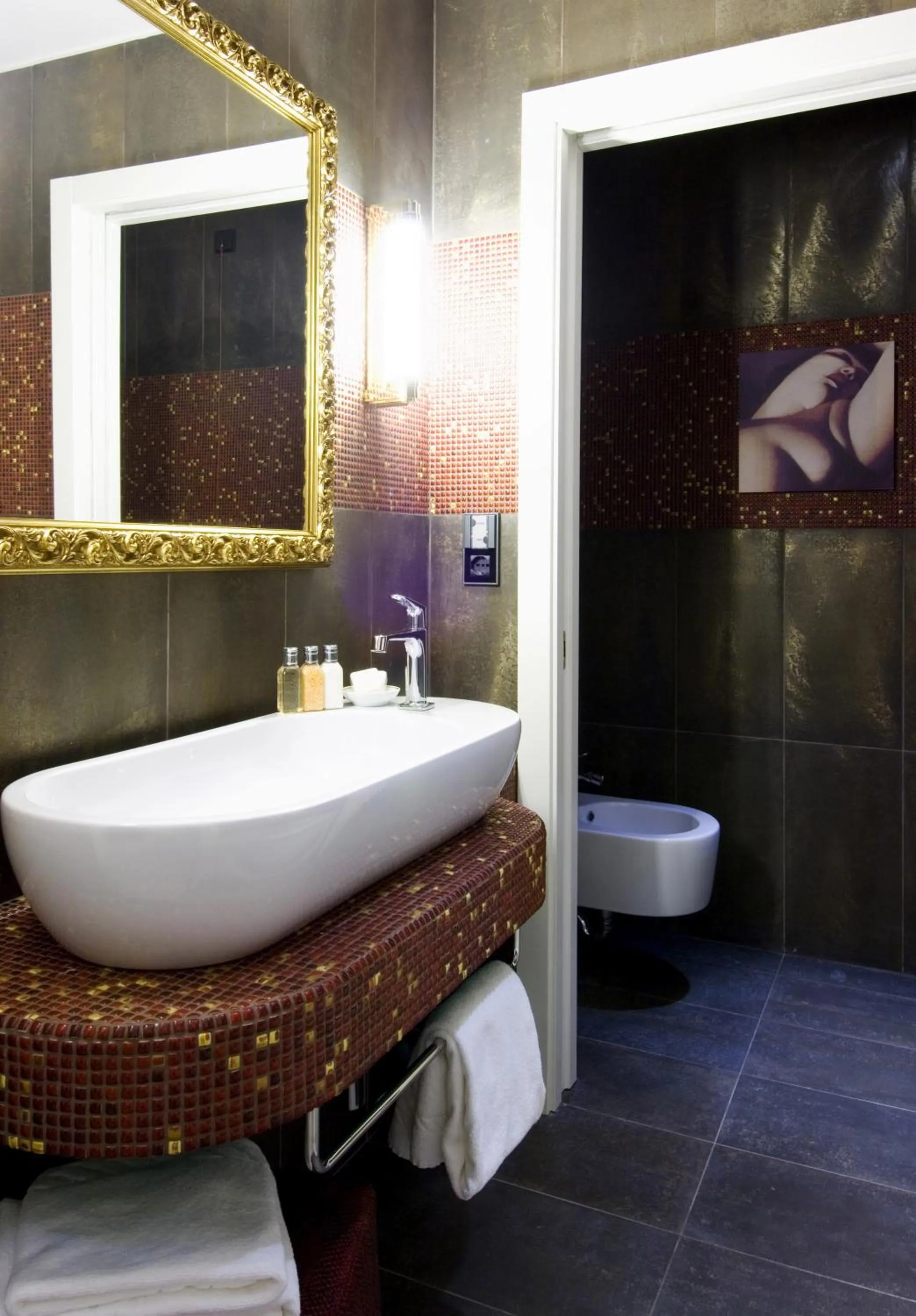 Bathroom in Parc Hotel Flora S