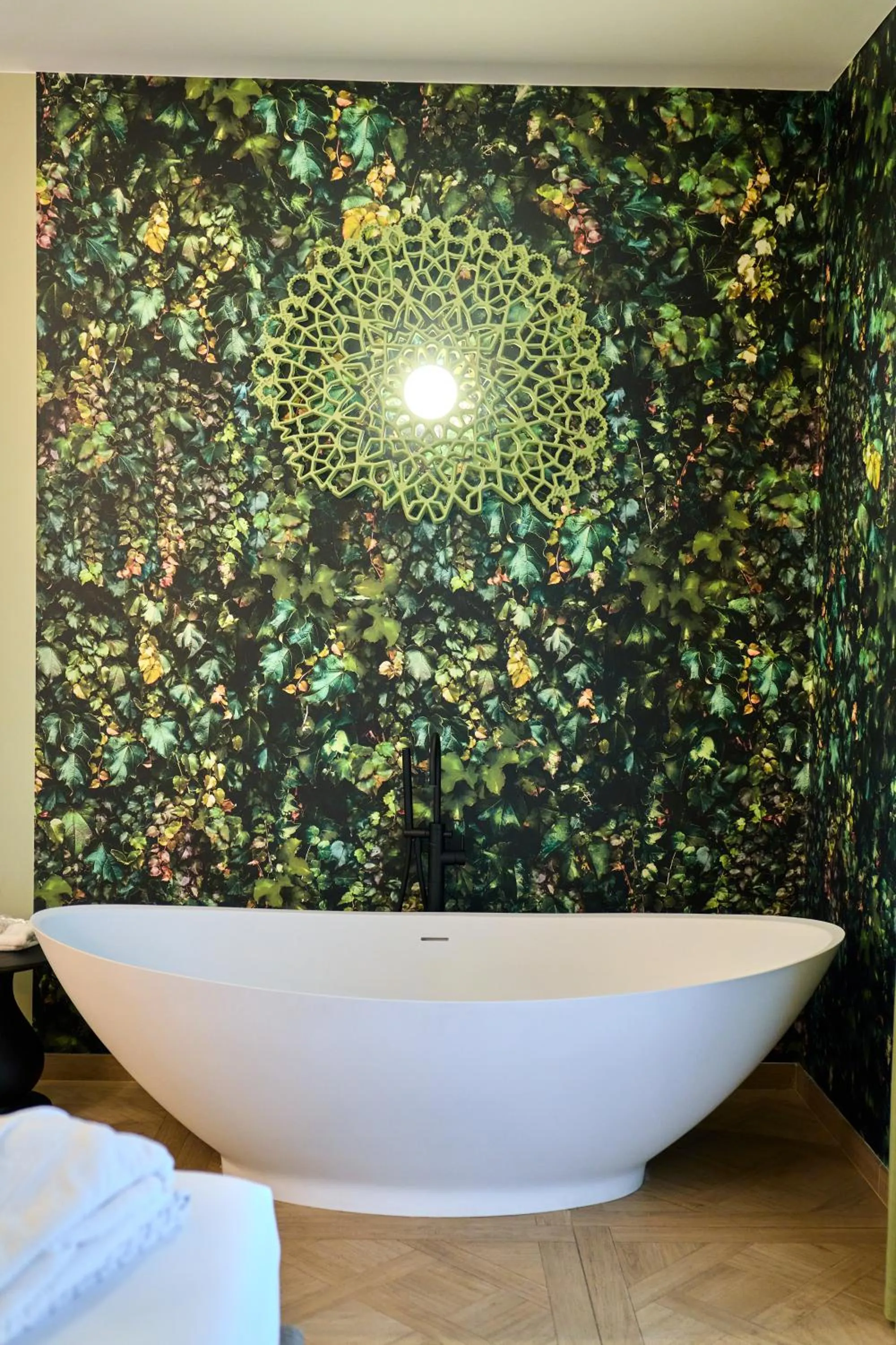 Bath in Parc Hotel Flora S