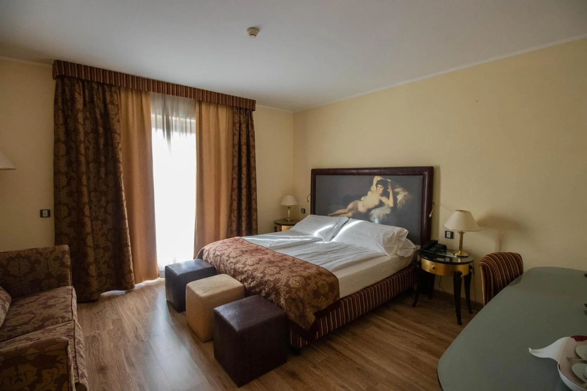 Photo of the whole room, Bed in Parc Hotel Flora S