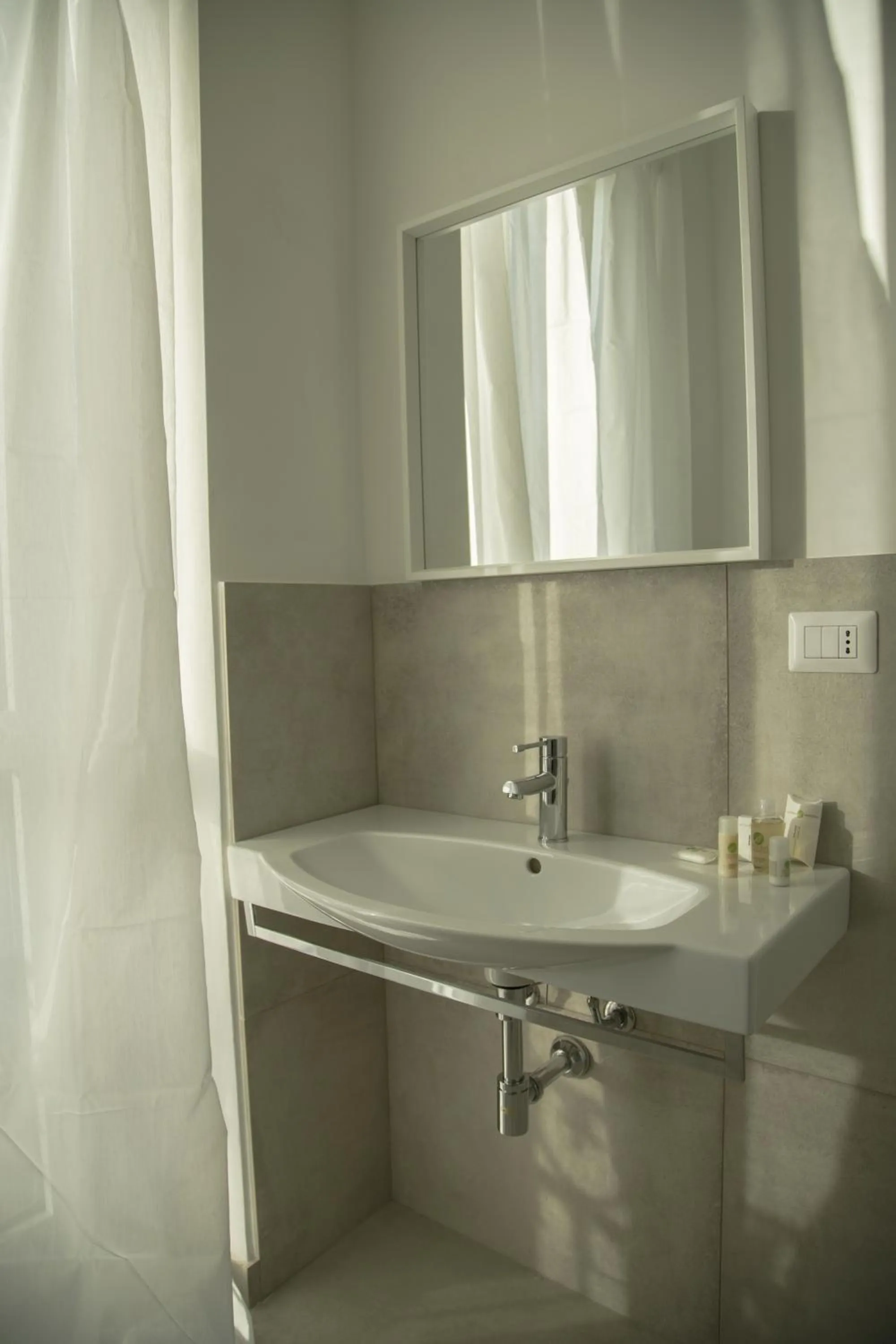 Bathroom in Angioy 18