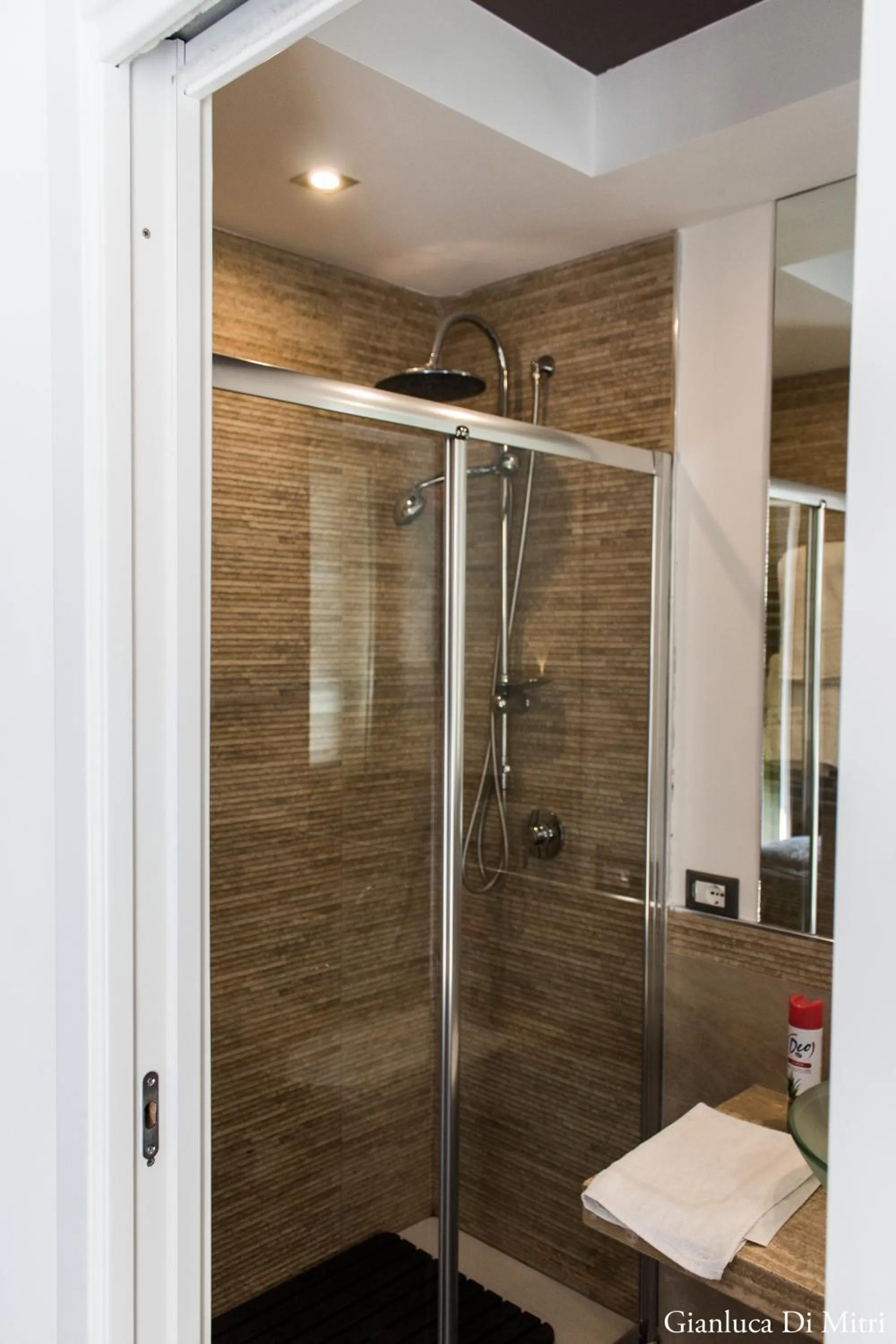 Bathroom in Mongibello Palace B&B