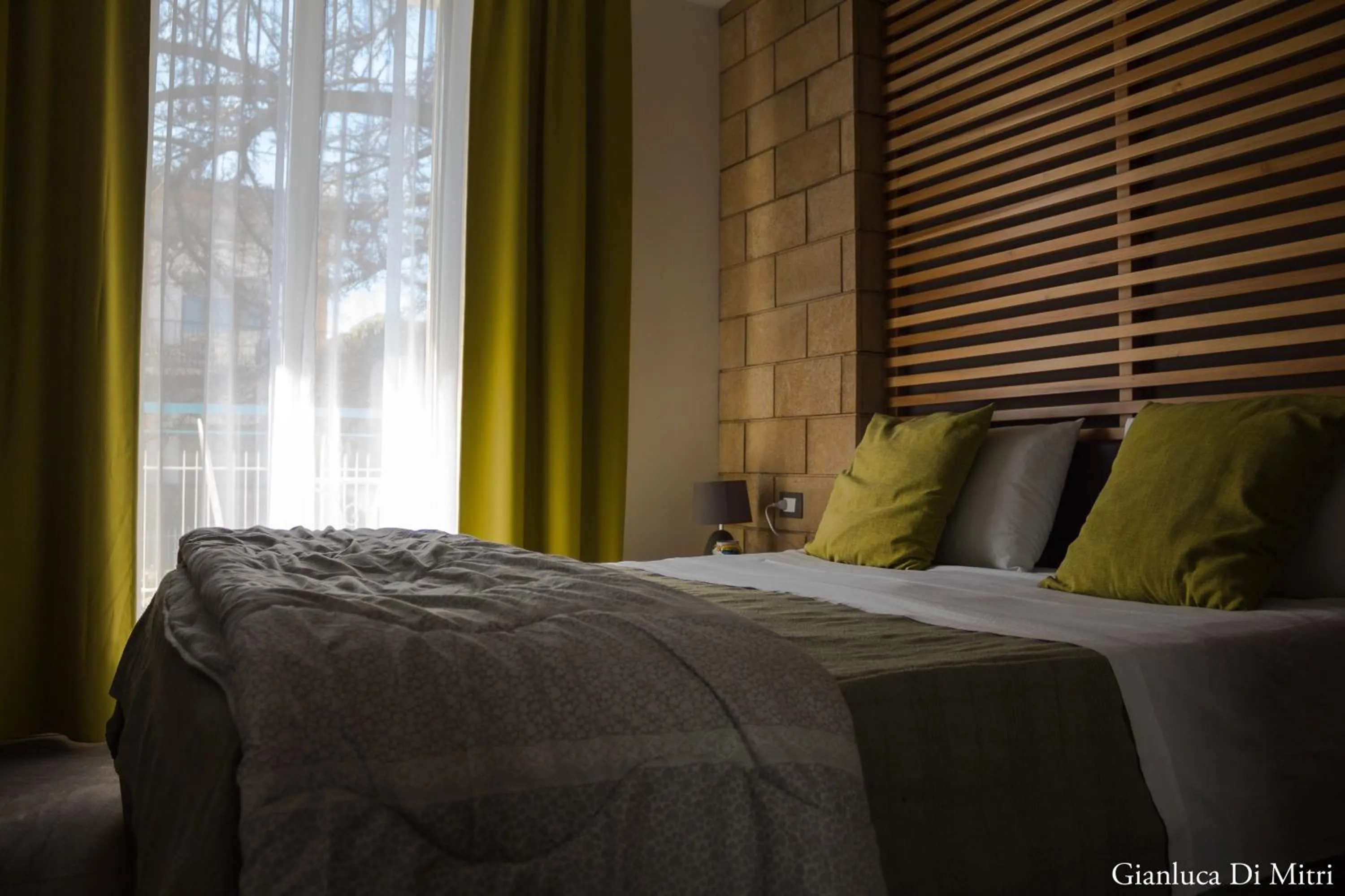 Bed in Mongibello Palace B&B