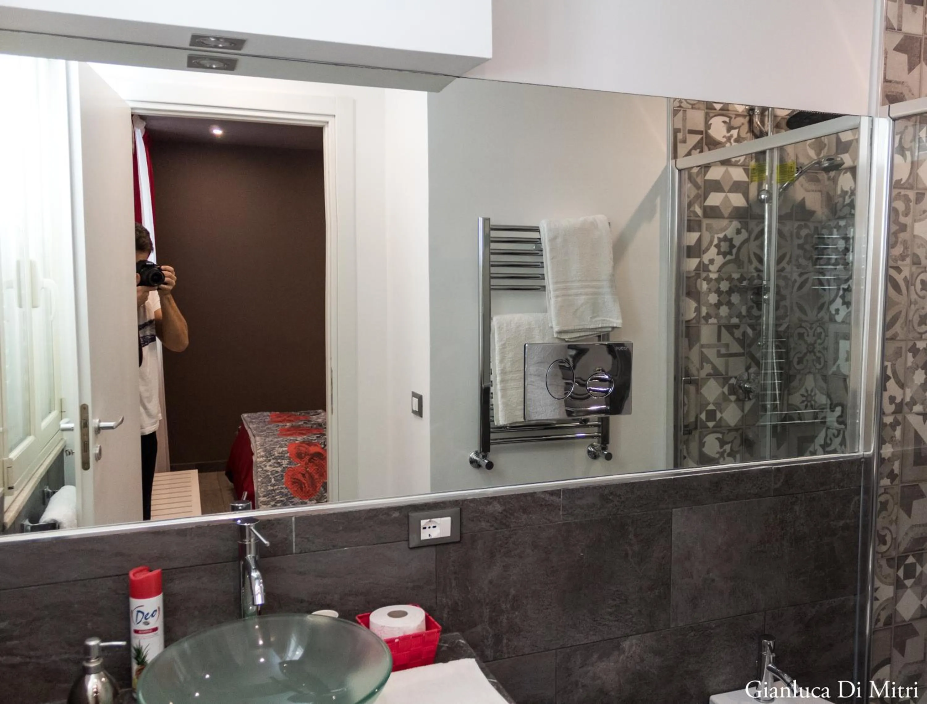 Bathroom in Mongibello Palace B&B