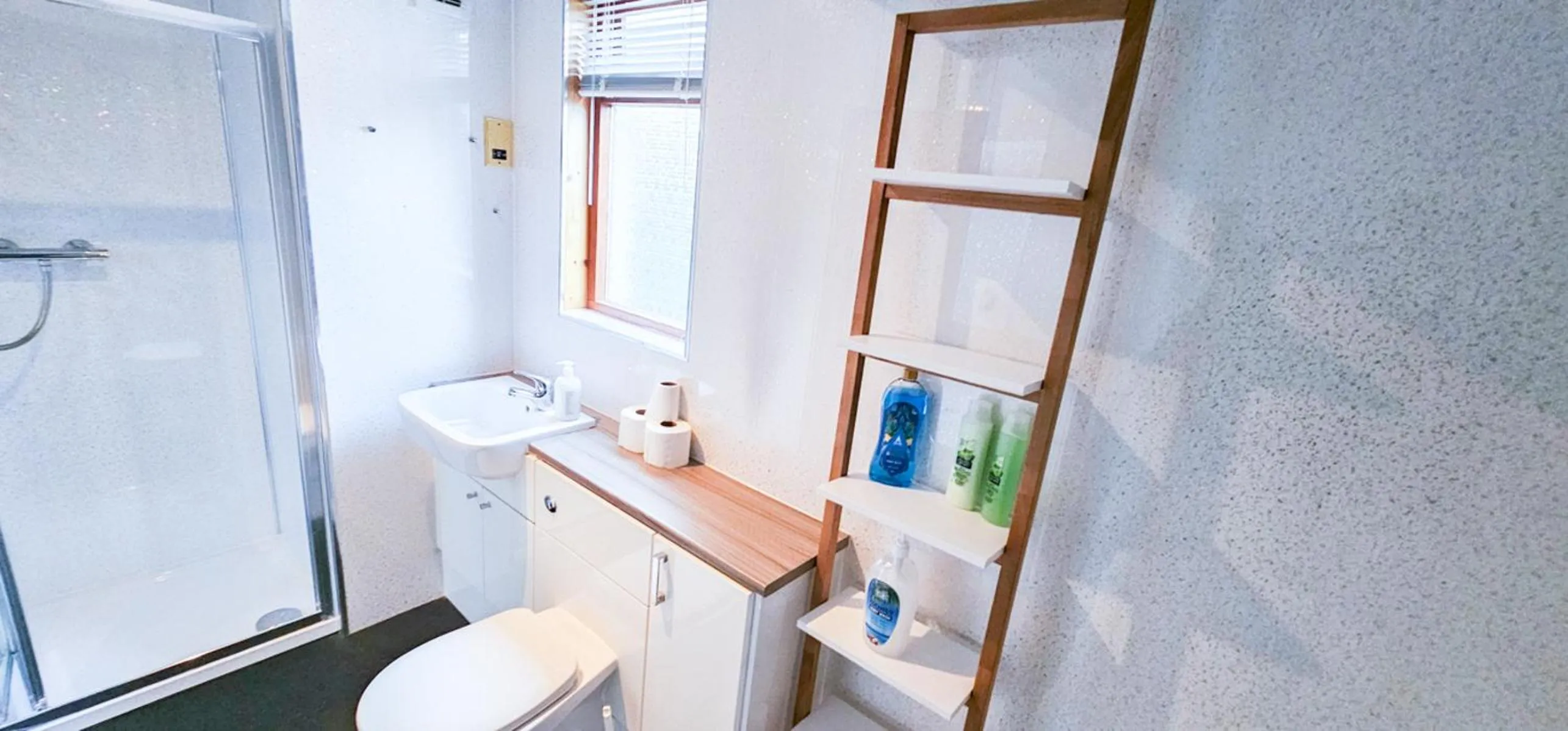 Bathroom in mySTAYINN Kinloch Lodge
