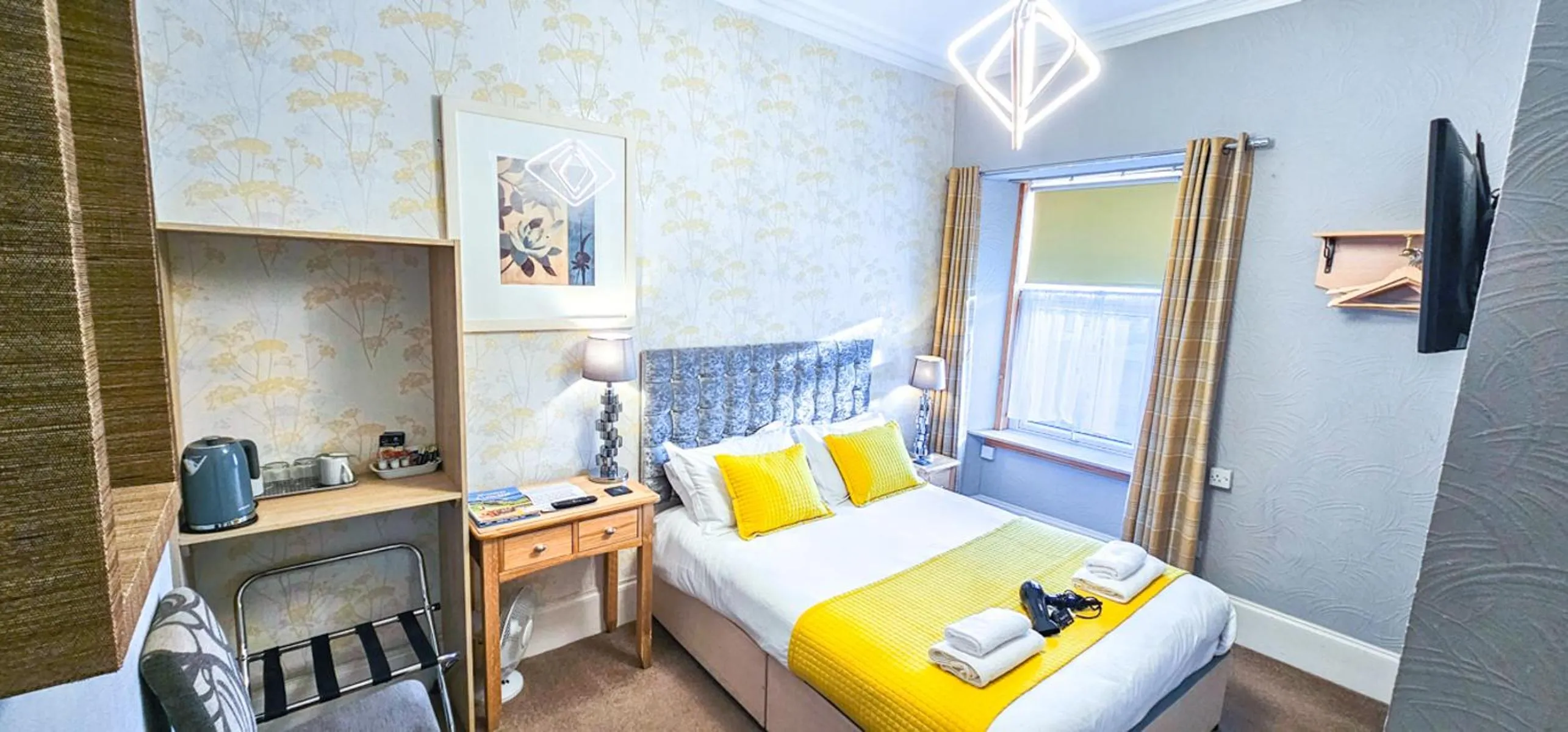 Bedroom, Bed in mySTAYINN Kinloch Lodge