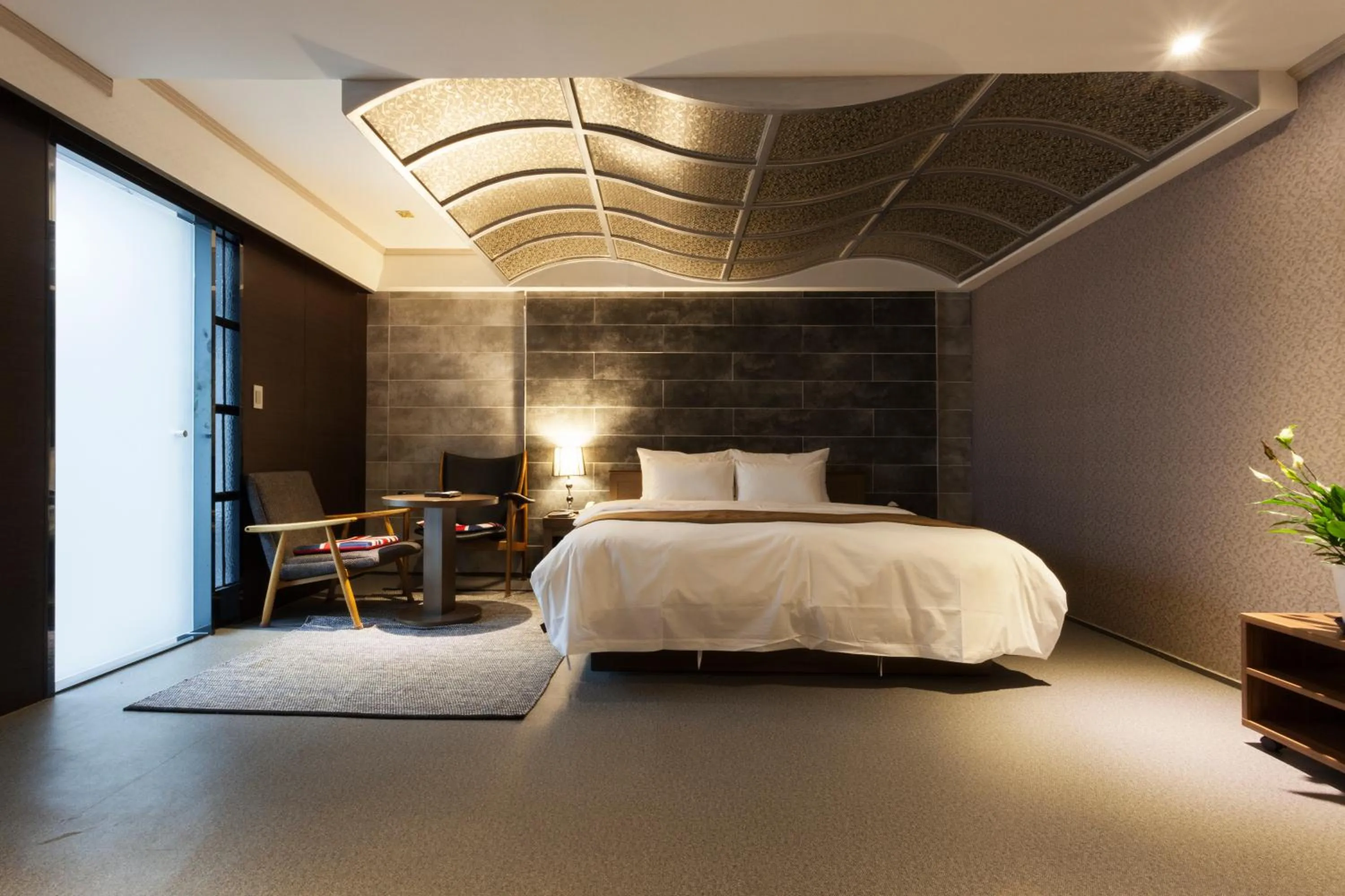 TV and multimedia, Bed in Hotel Leaders