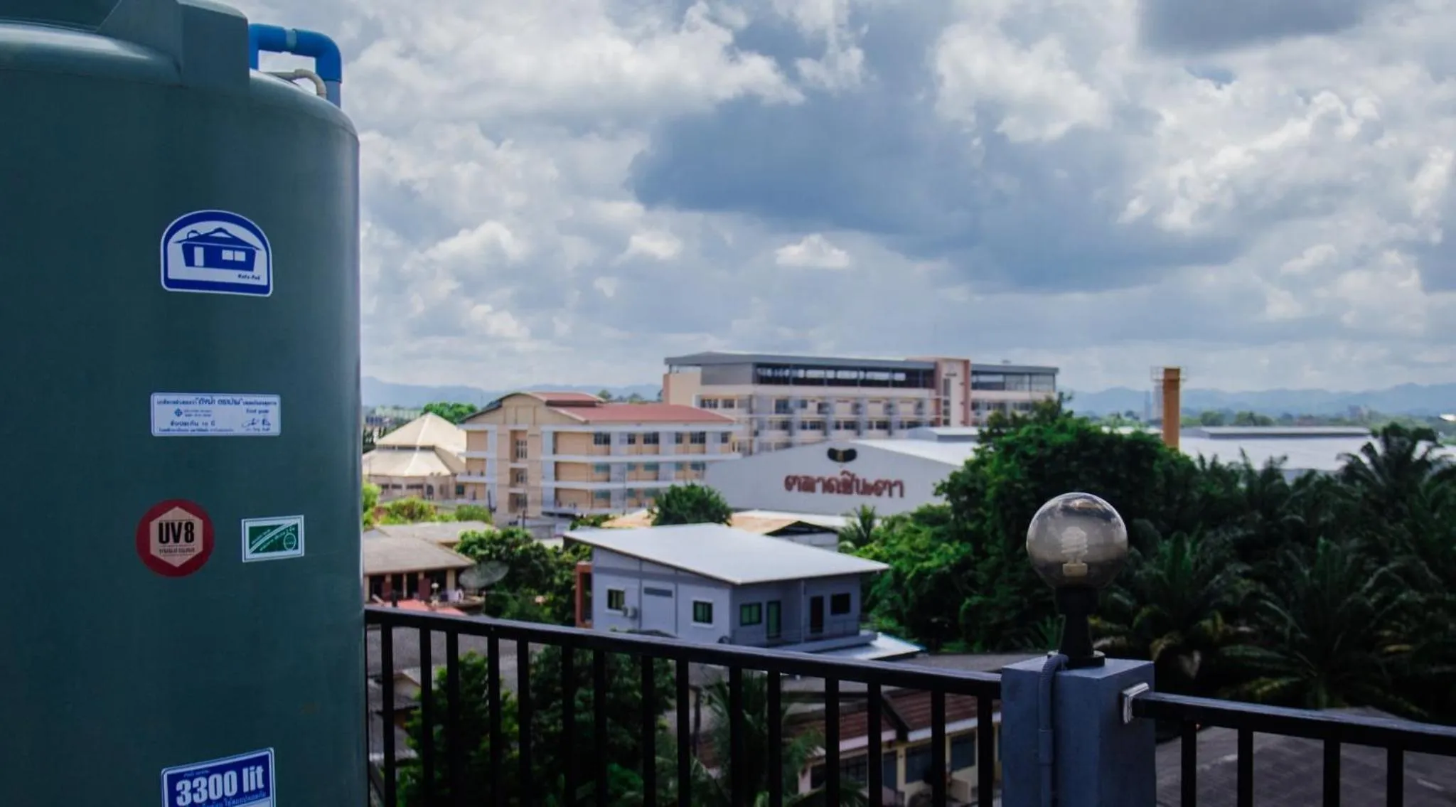 City view in The Glasshouse place