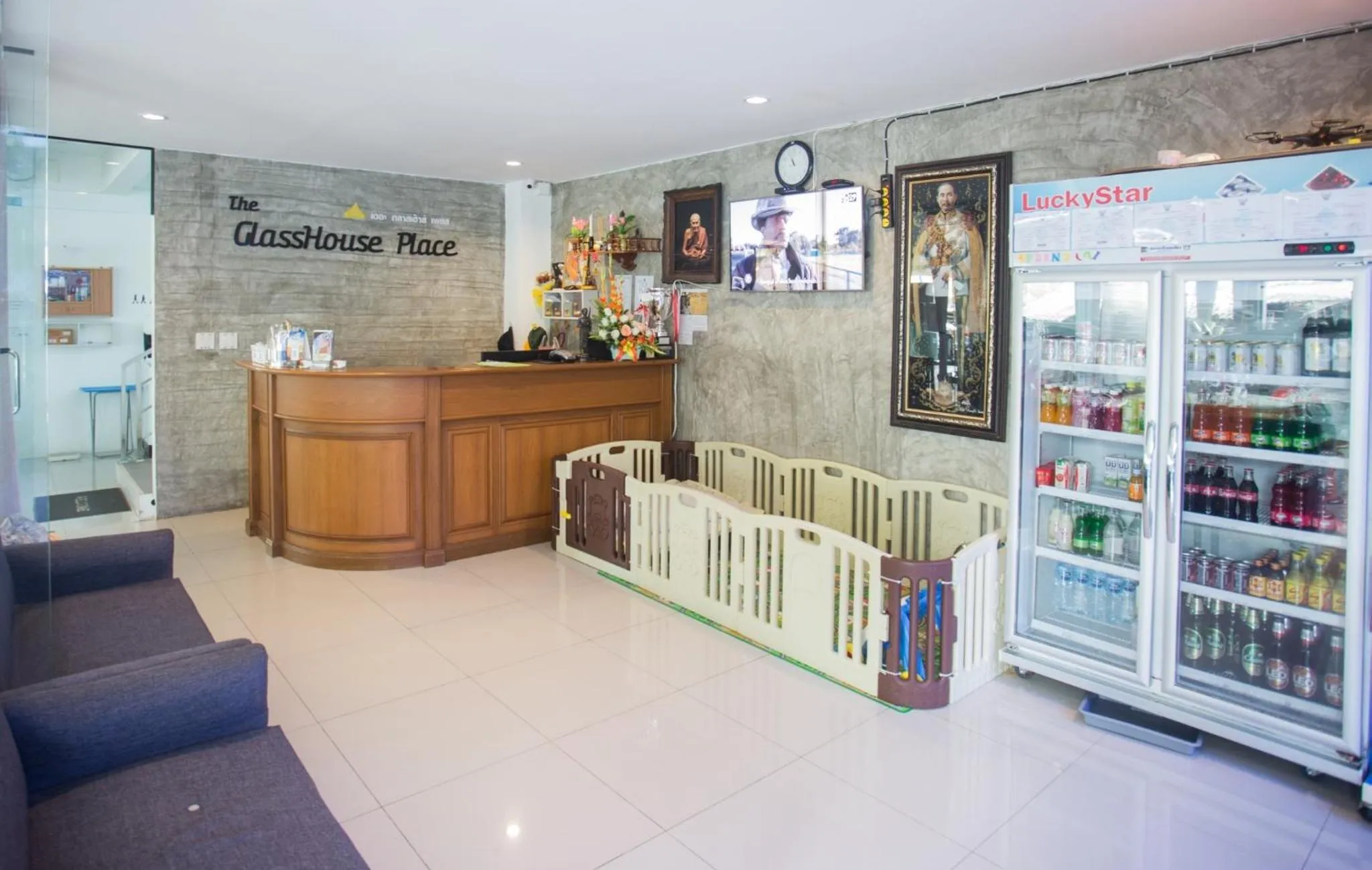 Drinks in The Glasshouse place