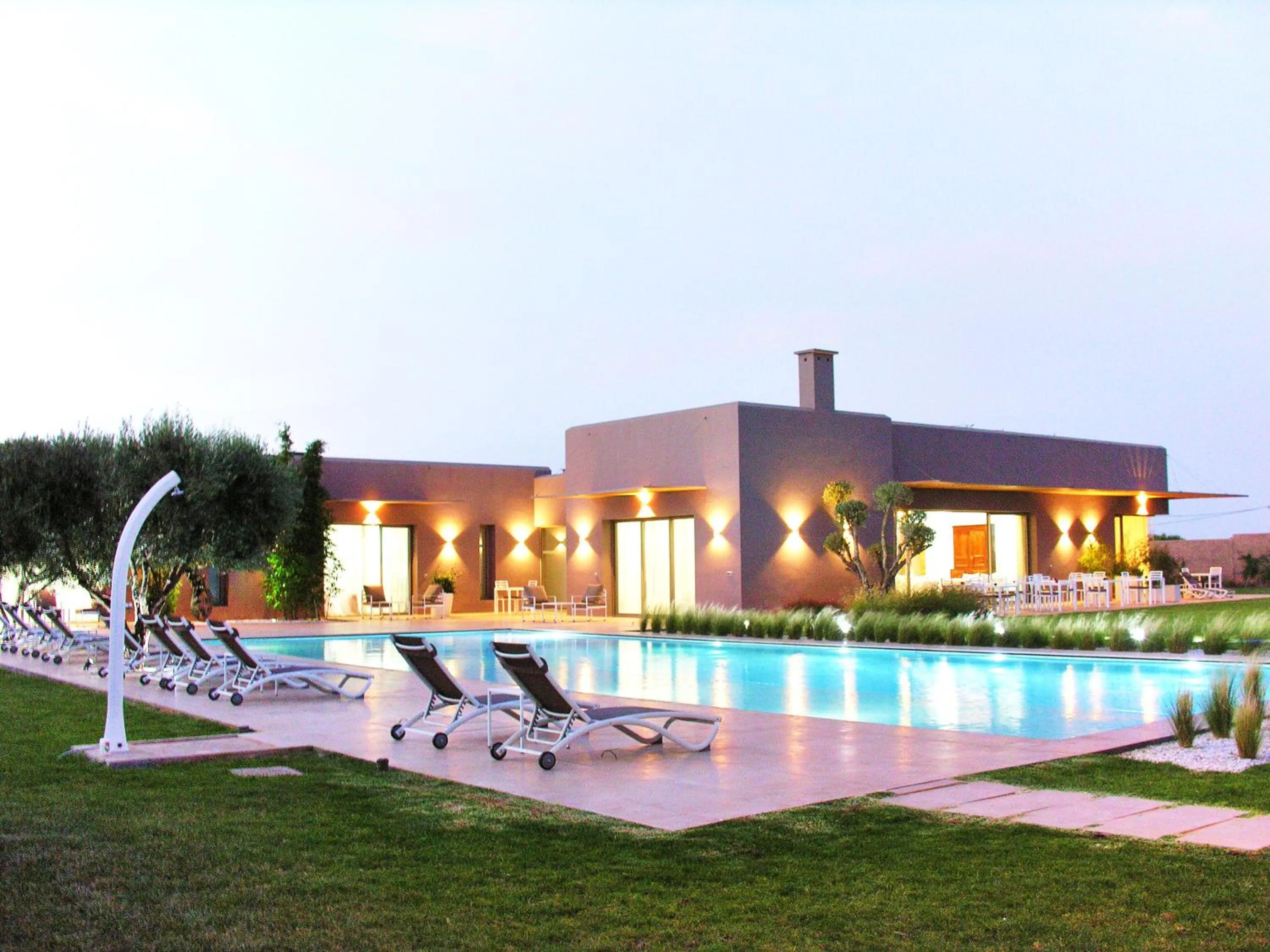 Property building in Villa Jardins D'Isa