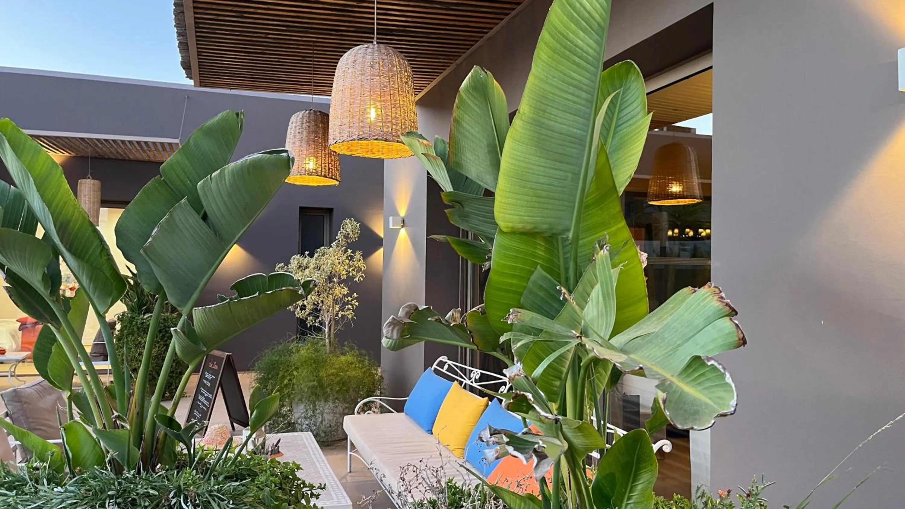 Day in Villa Jardins D'Isa