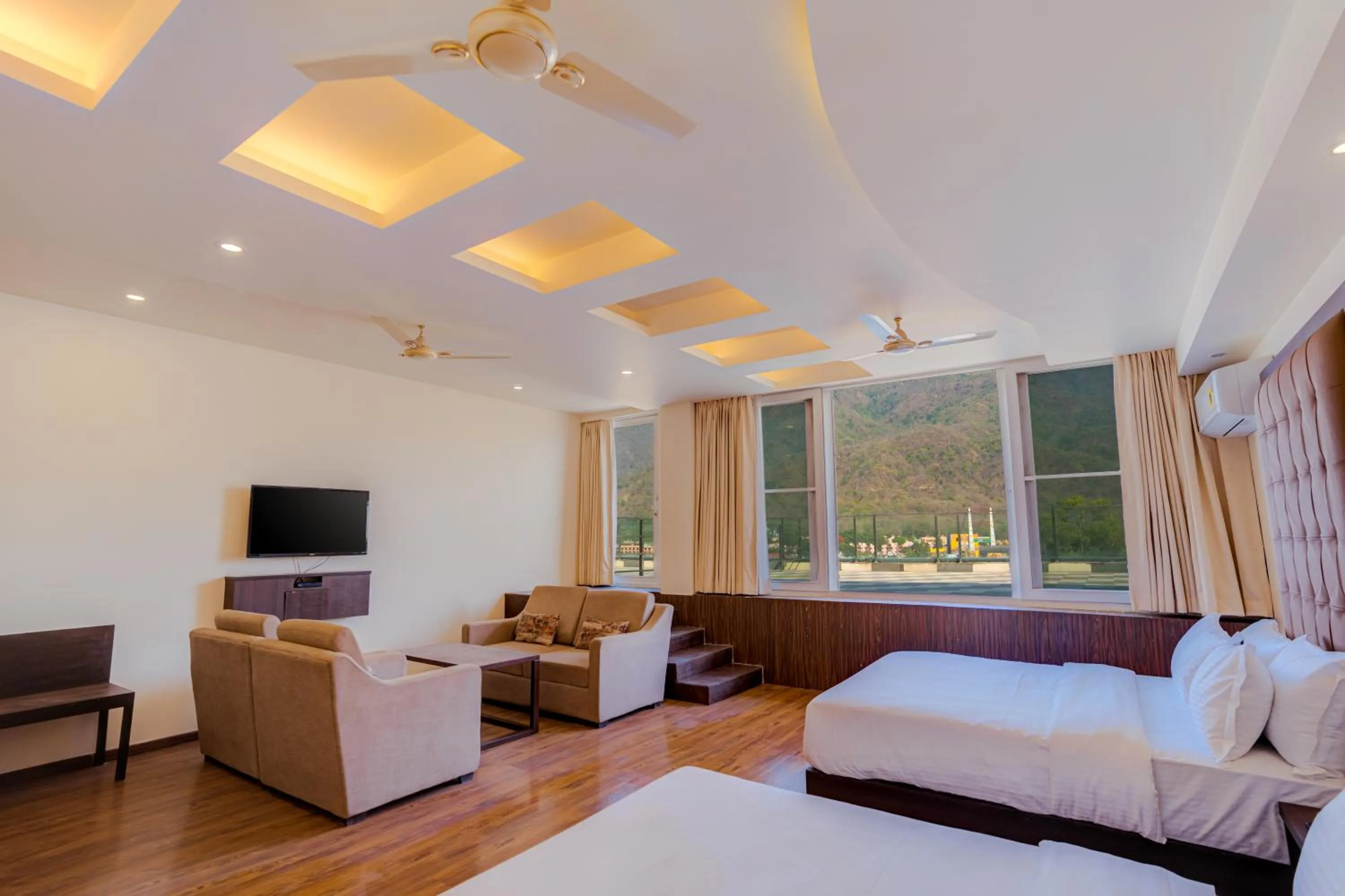 Bed in Hotel Vasundhara Palace