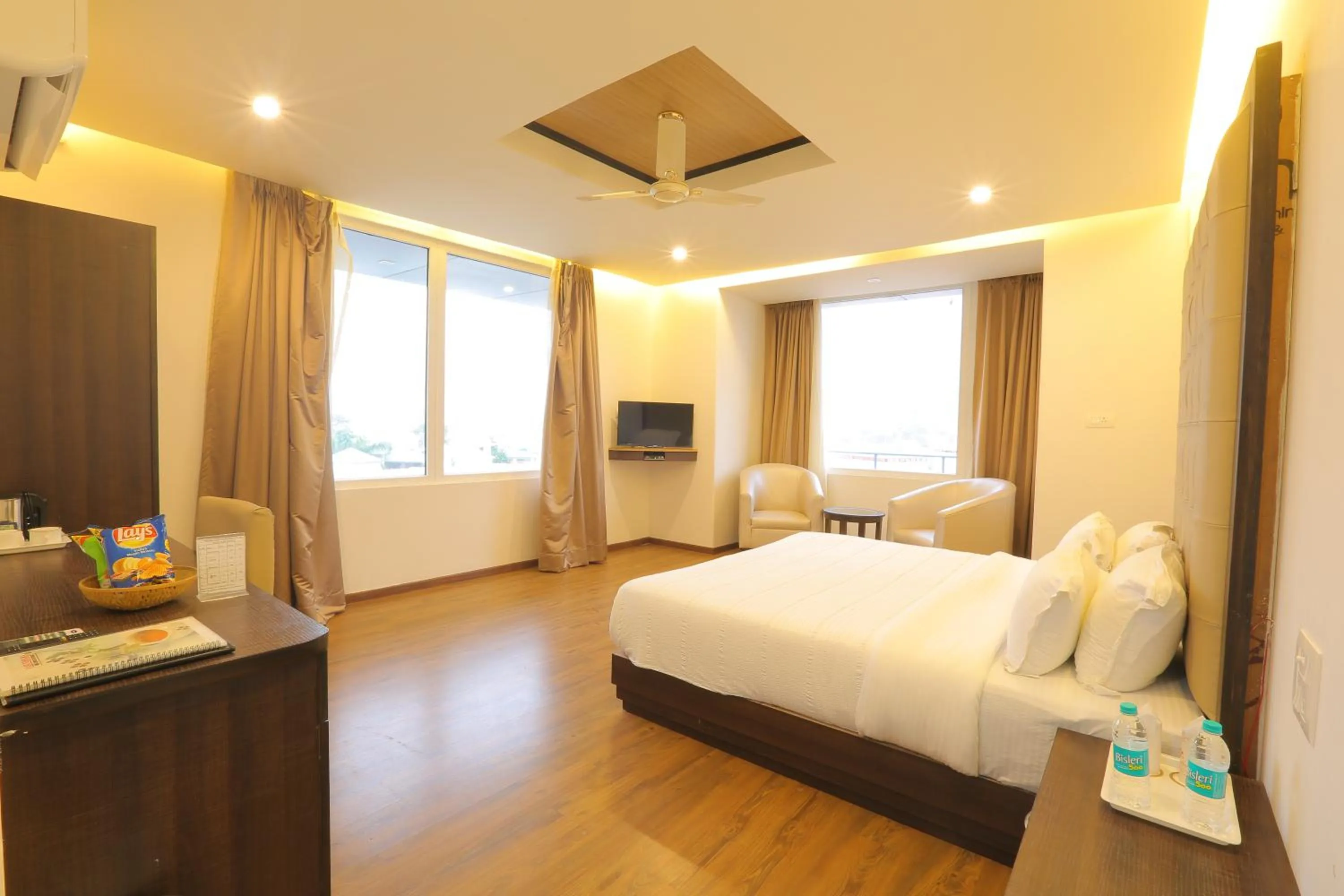 Bed in Hotel Vasundhara Palace