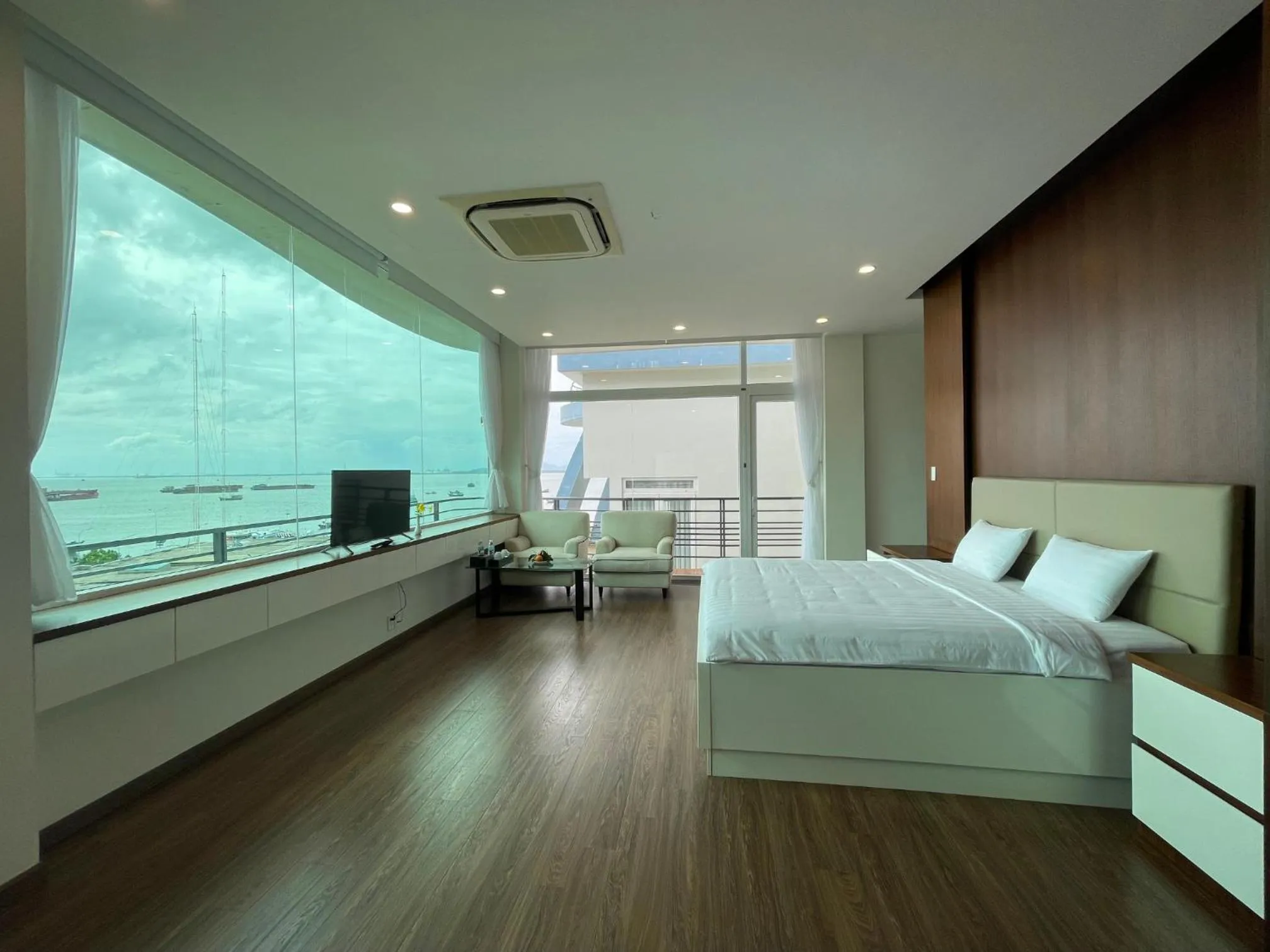 Cassabella Hotel & Apartments