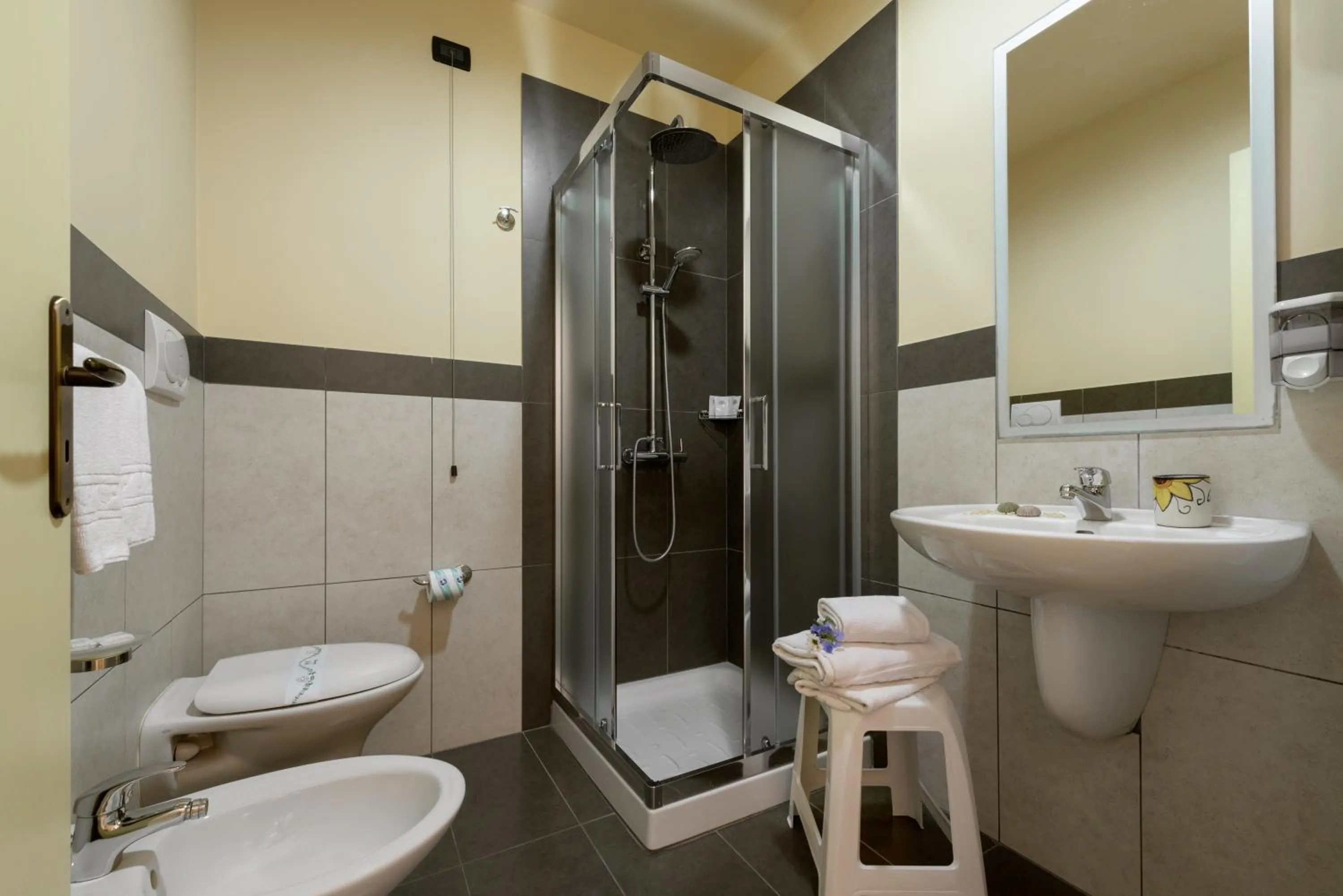 Shower in La Chiocciola