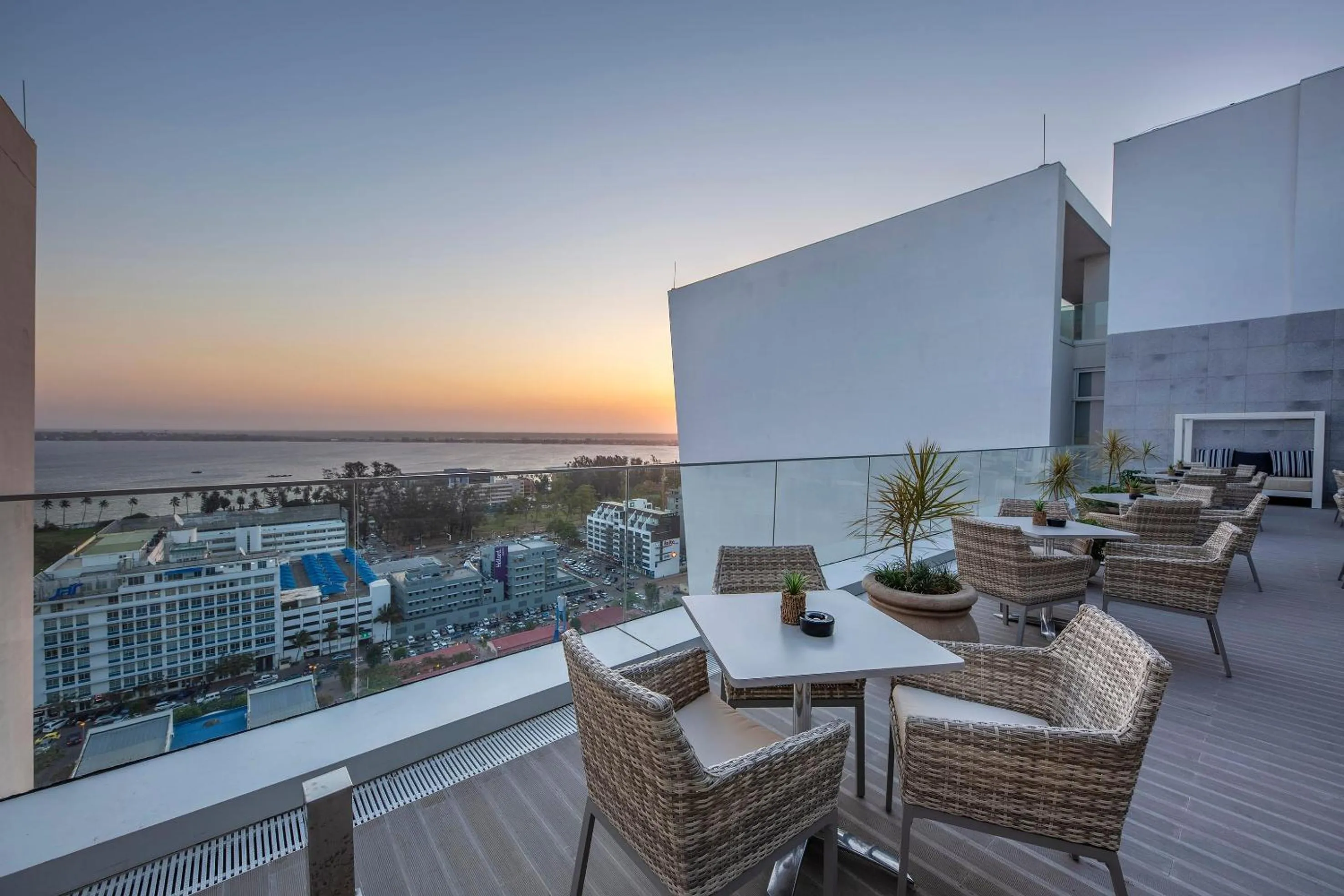 Business facilities in Meliá Maputo Sky