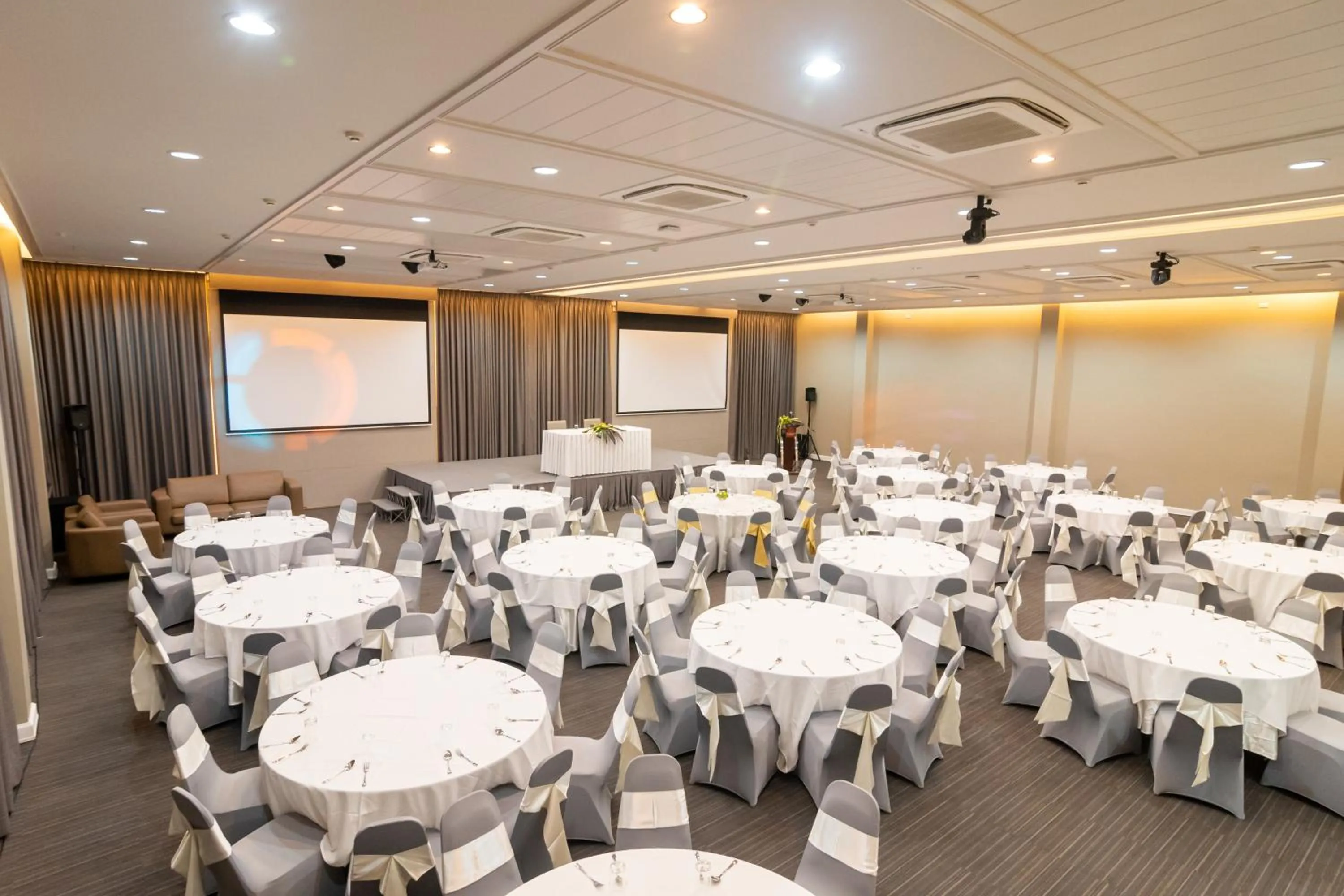 Meeting/conference room in Koon Hotel Sukhumvit