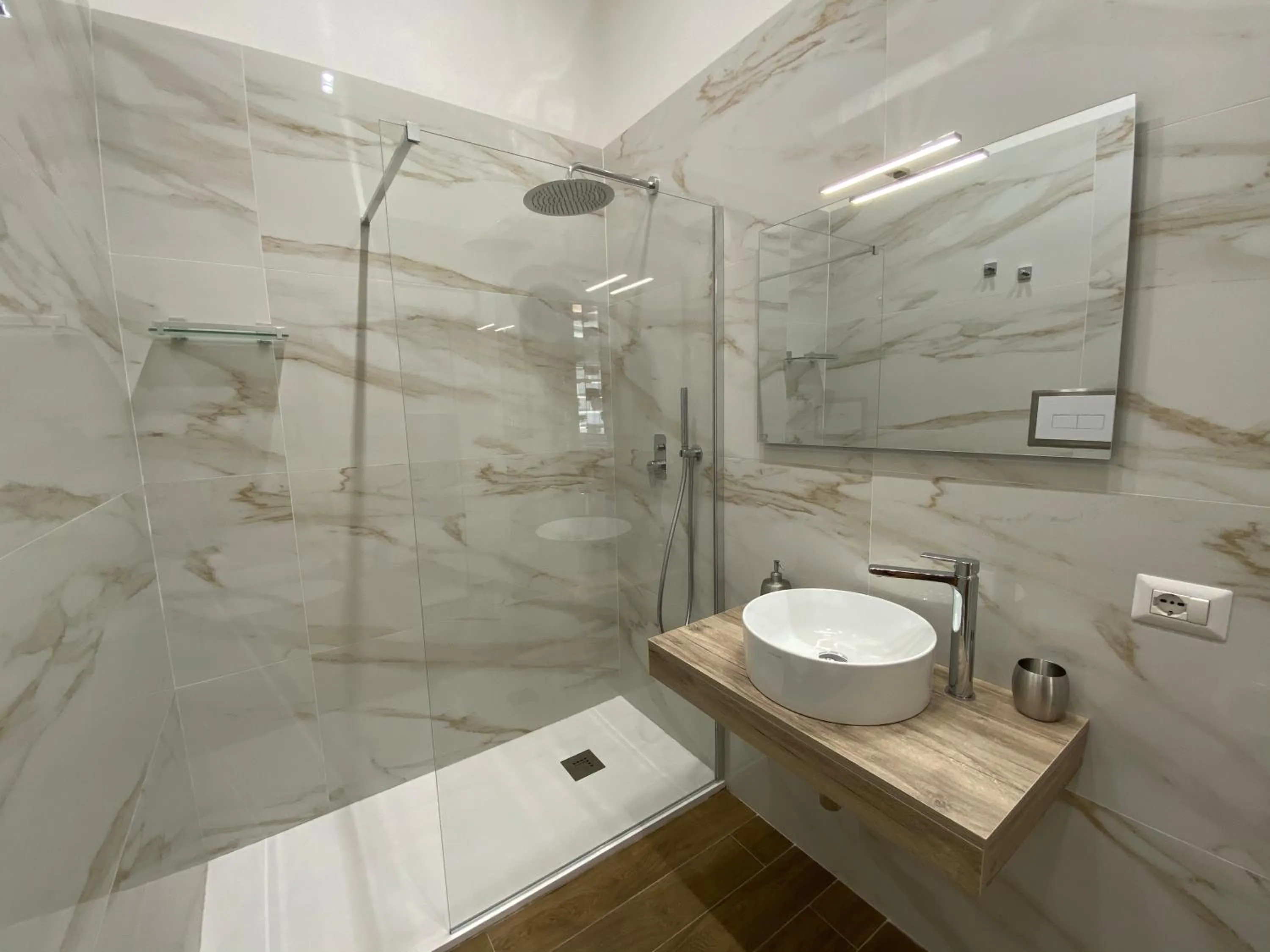 Shower in Sun Art Naples Rooms