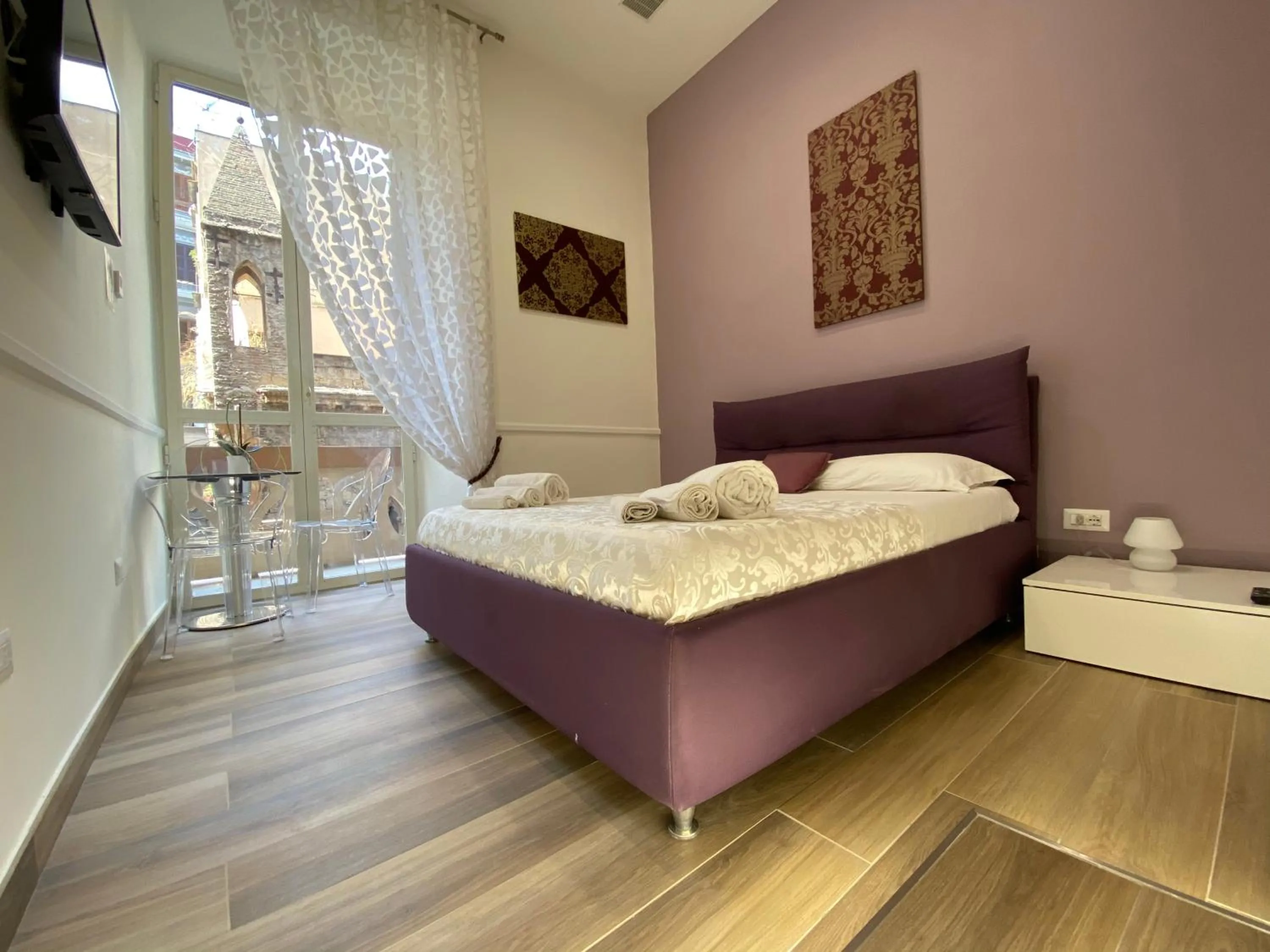 Photo of the whole room, Bed in Sun Art Naples Rooms