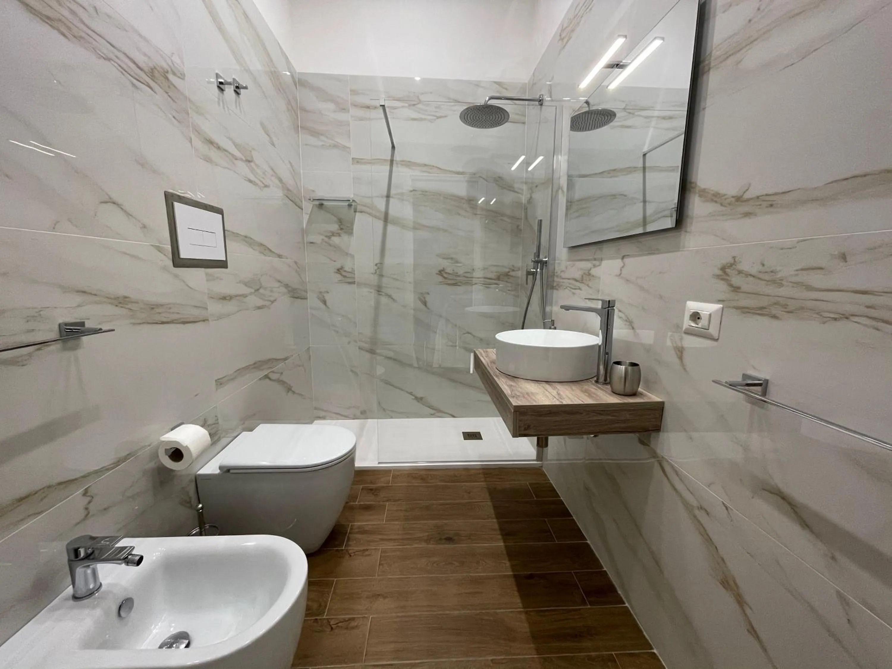 Bathroom in Sun Art Naples Rooms