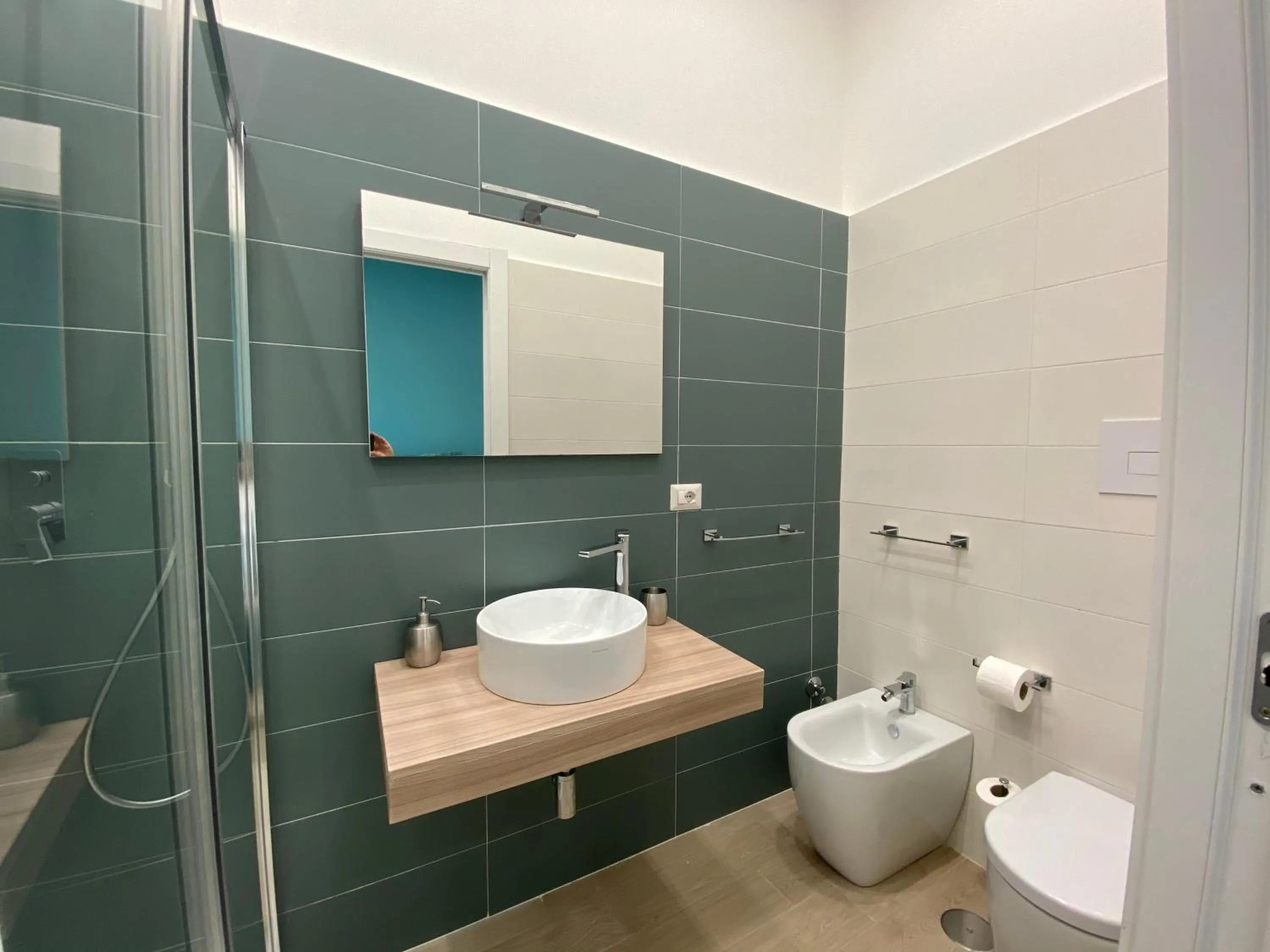 Shower in Sun Art Naples Rooms