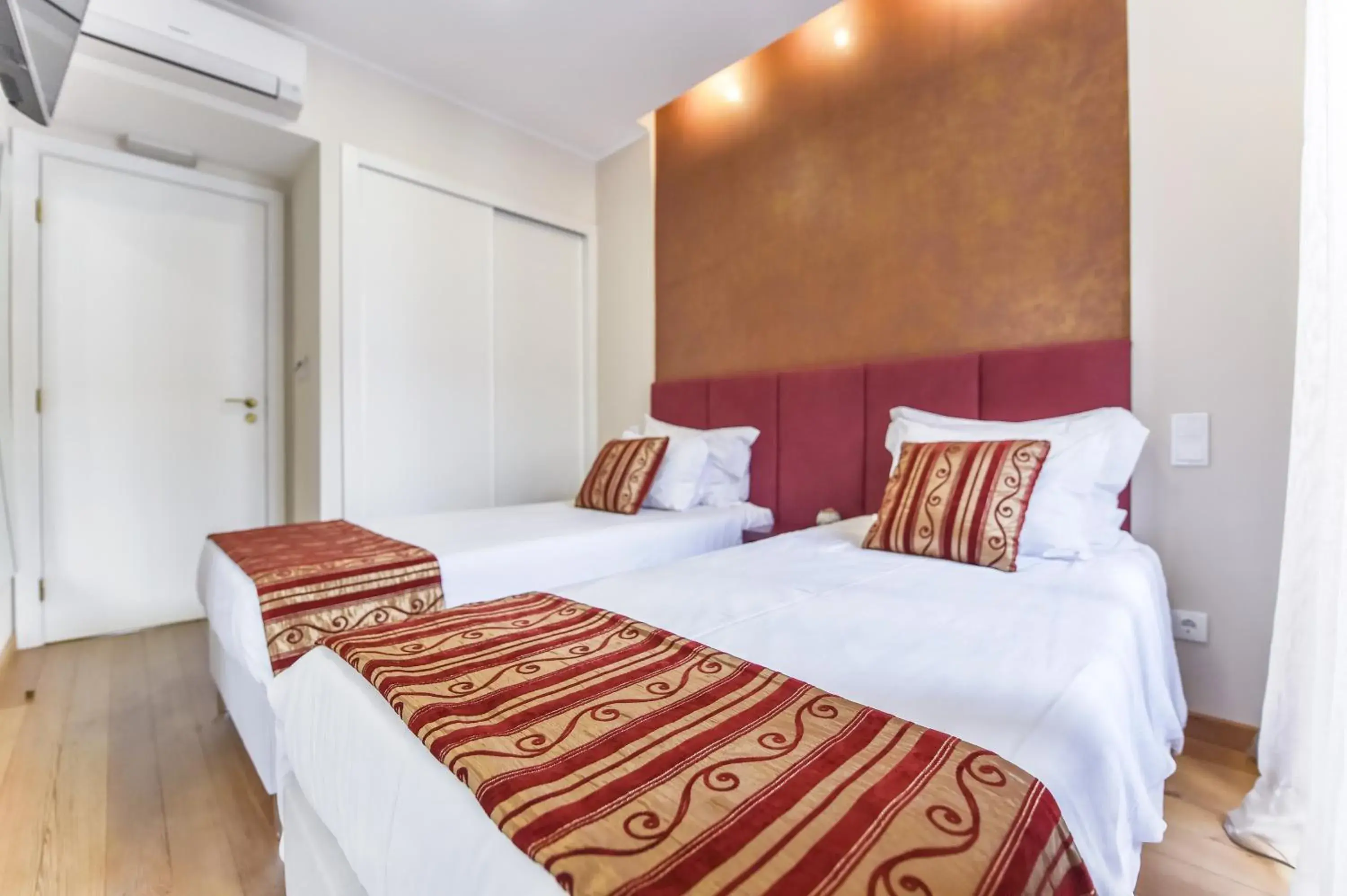 Small Twin Room - single occupancy in Horta Garden Small Twin Room - single occupancy in Horta Garden