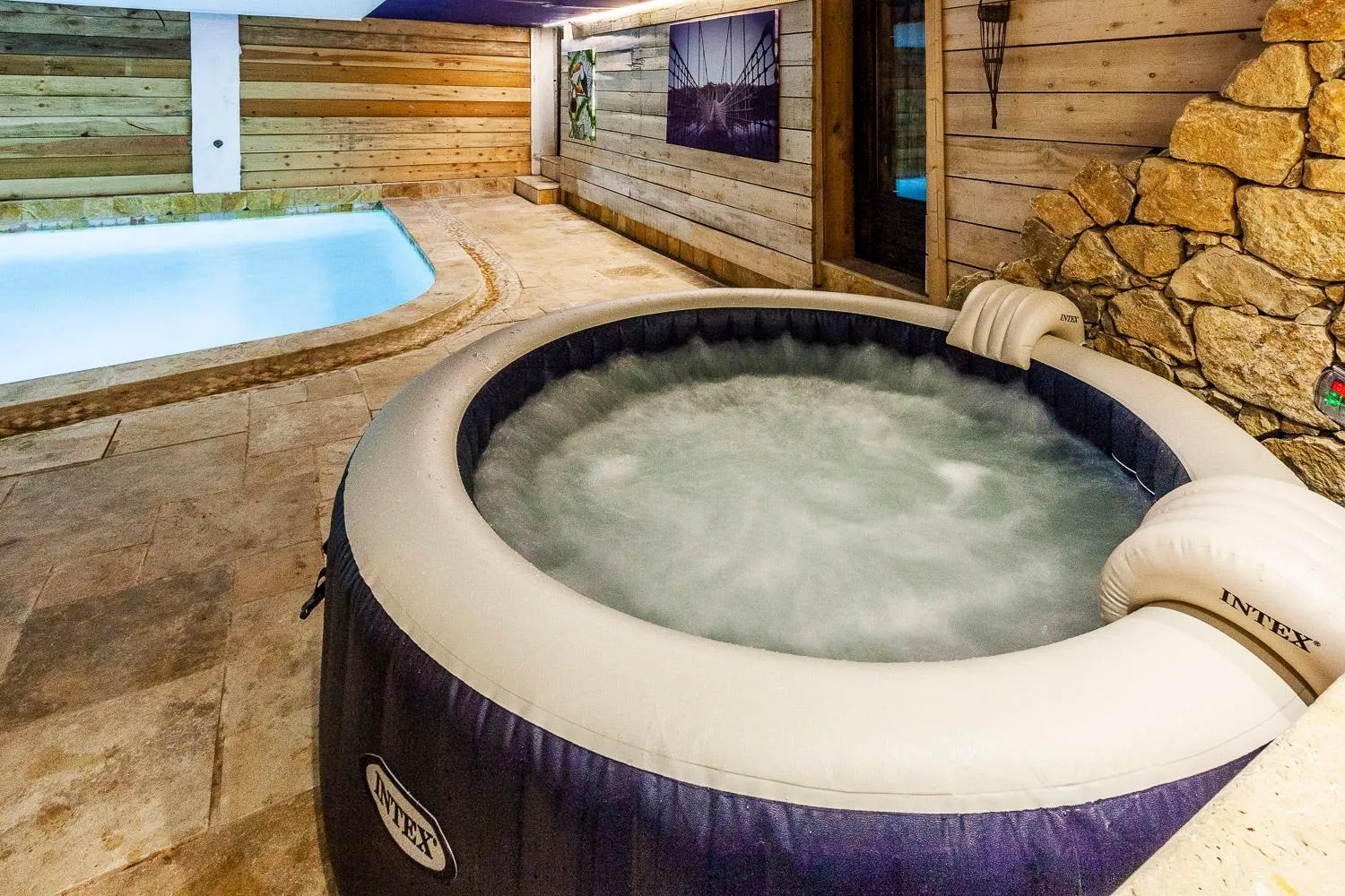 Massage in Mas La Jaina