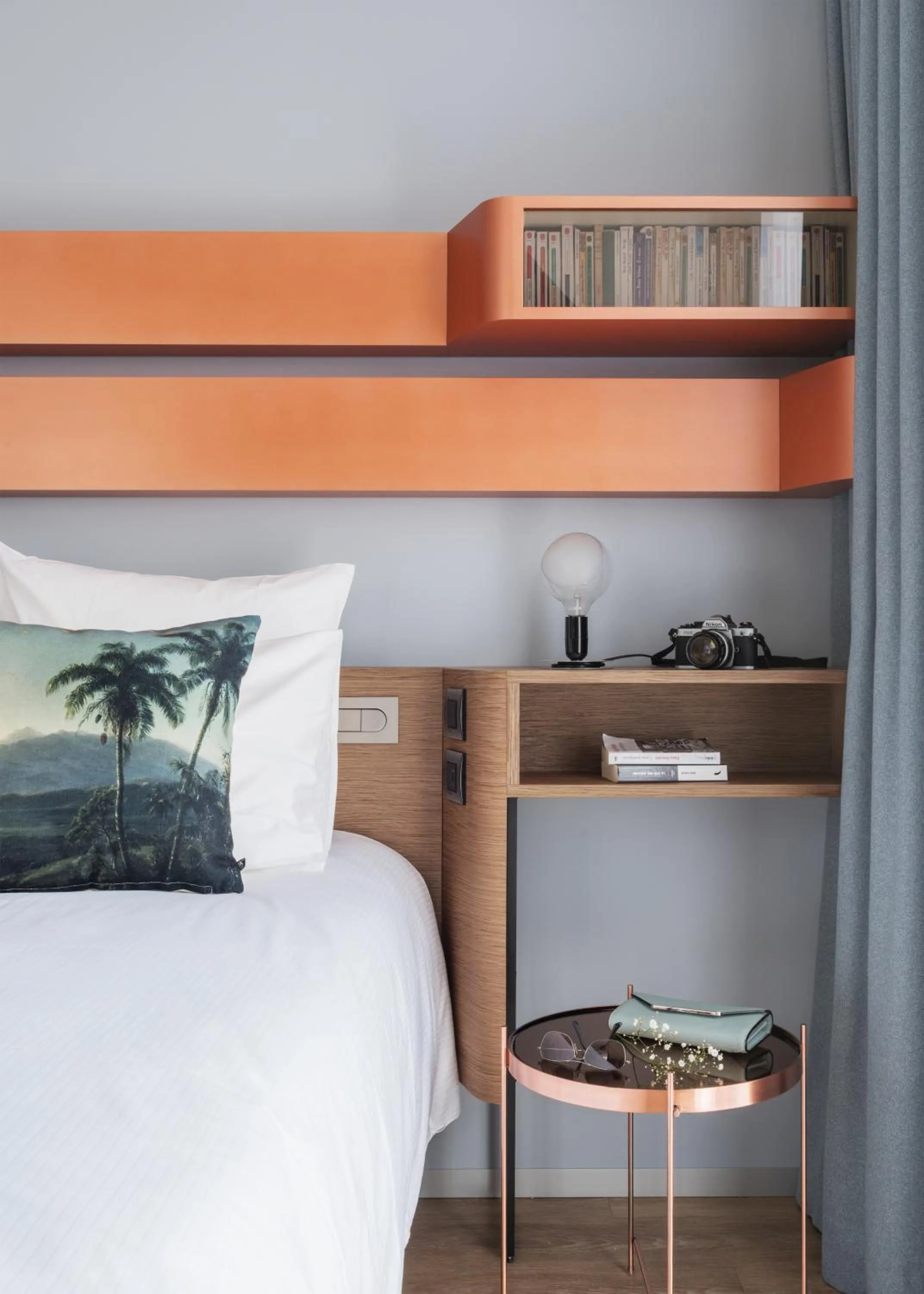 Bedroom, Bed in Golden Tulip Saint Malo– Le Grand Bé