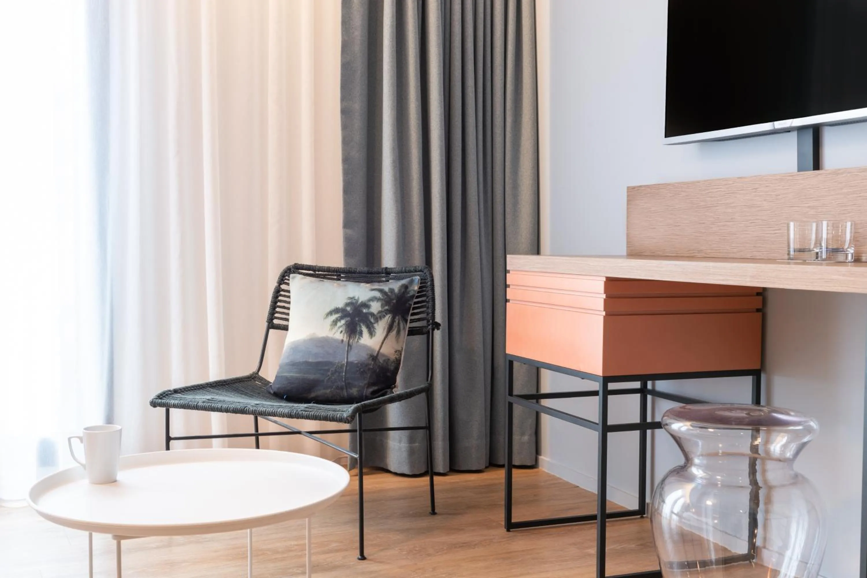 Living room in Golden Tulip Saint Malo– Le Grand Bé