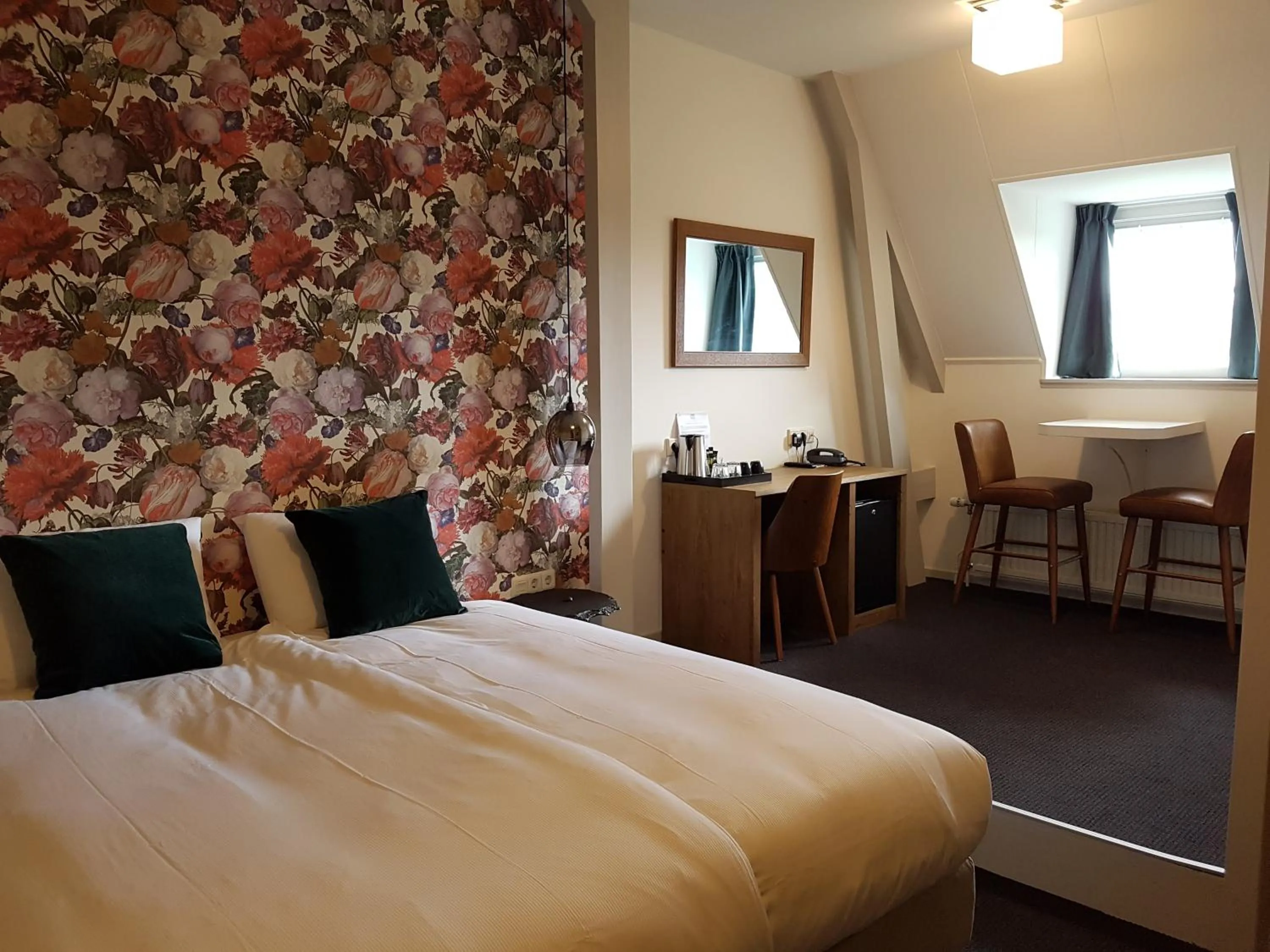 Bedroom, Bed in Rijksmonument Hotel de Sprenck - including free private parking
