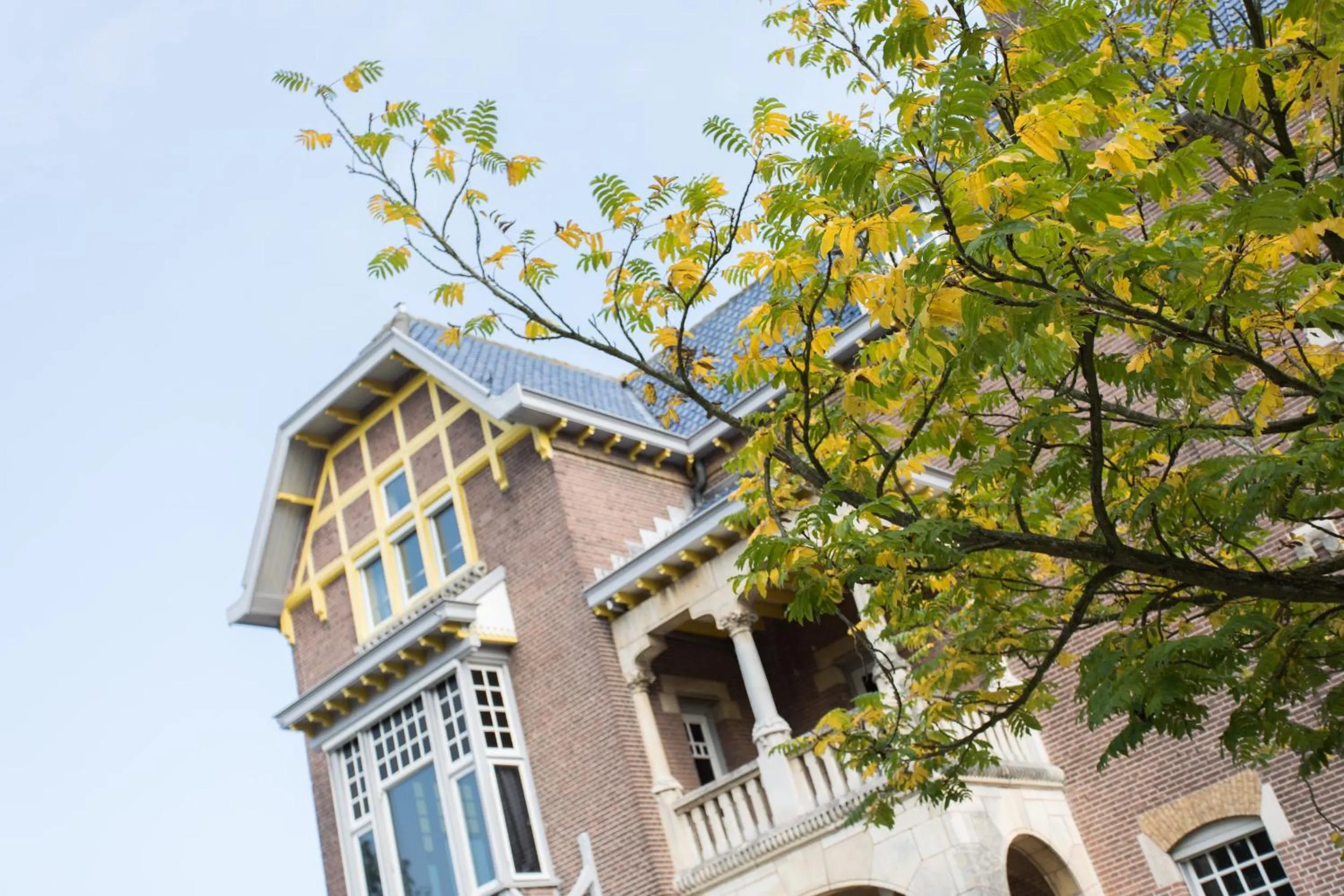 Facade/entrance in Rijksmonument Hotel de Sprenck - including free private parking