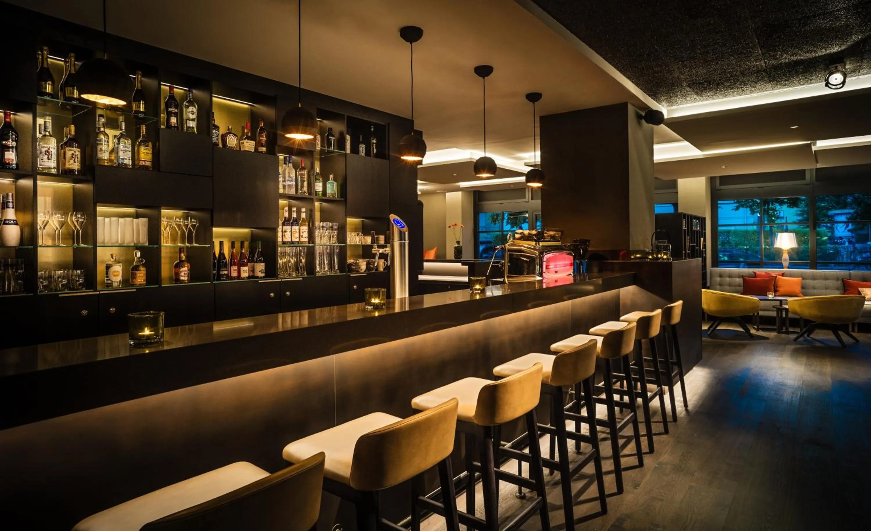 Night in SAKS Urban Design Hotel Frankfurt